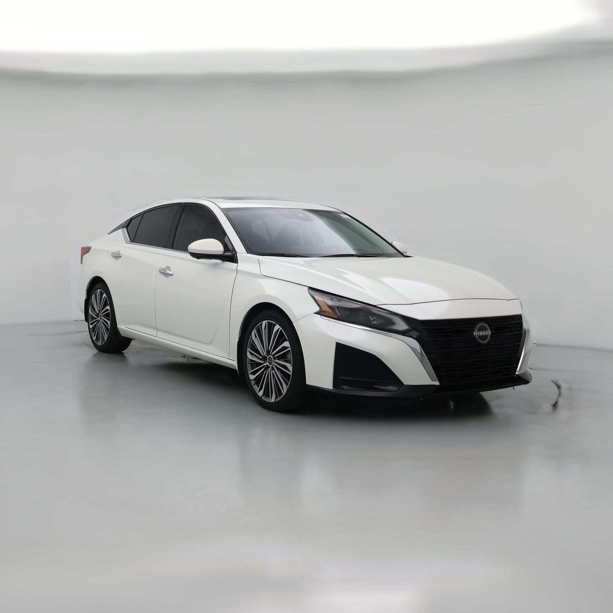 Thumbnail: 2023 Nissan Altima - 1