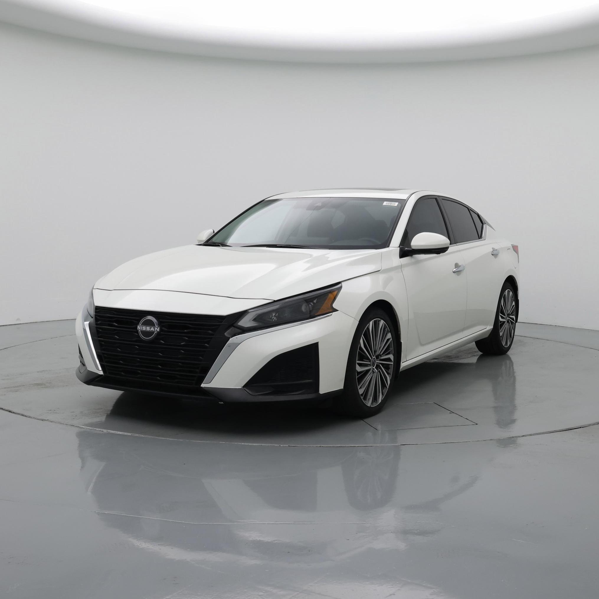 Thumbnail: 2023 Nissan Altima - 4