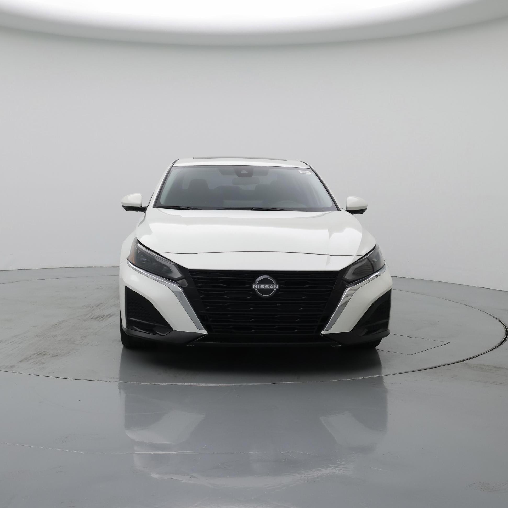 Thumbnail: 2023 Nissan Altima - 5
