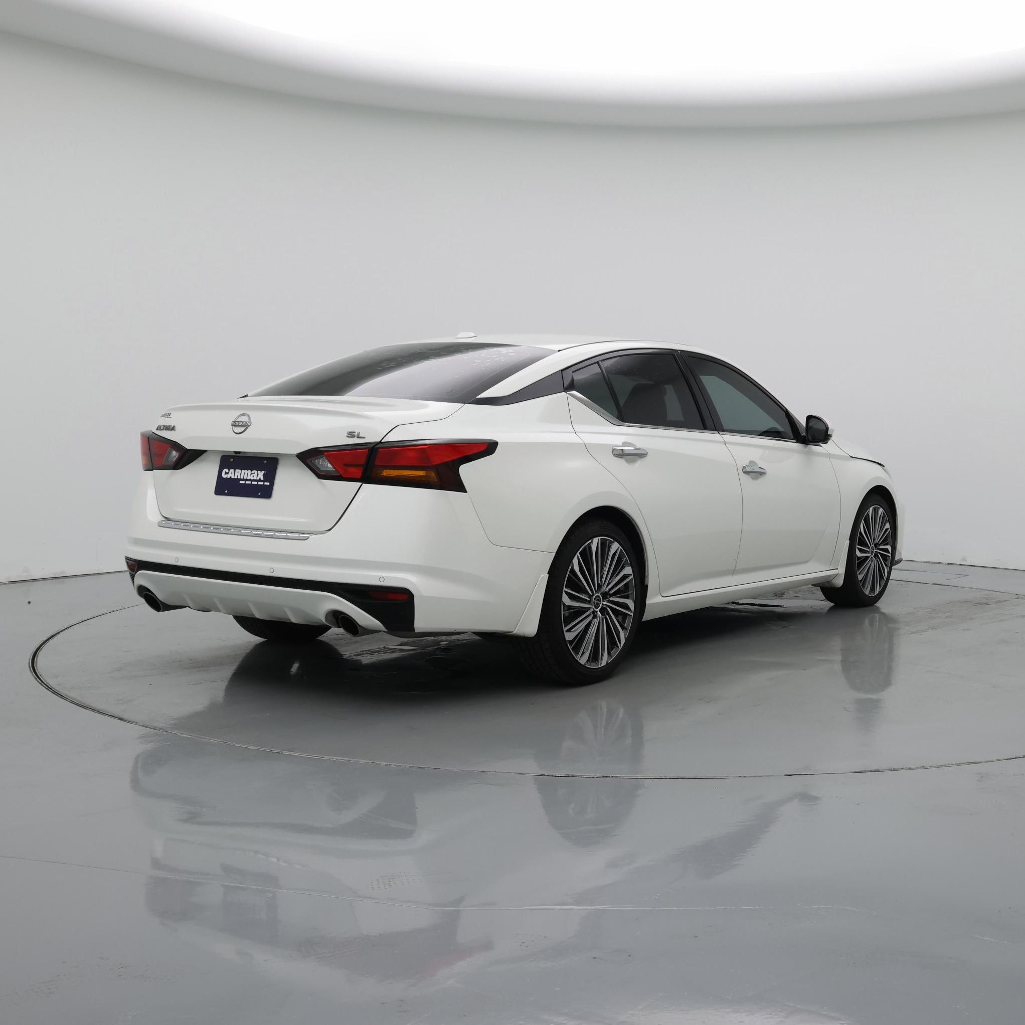 Thumbnail: 2023 Nissan Altima - 8