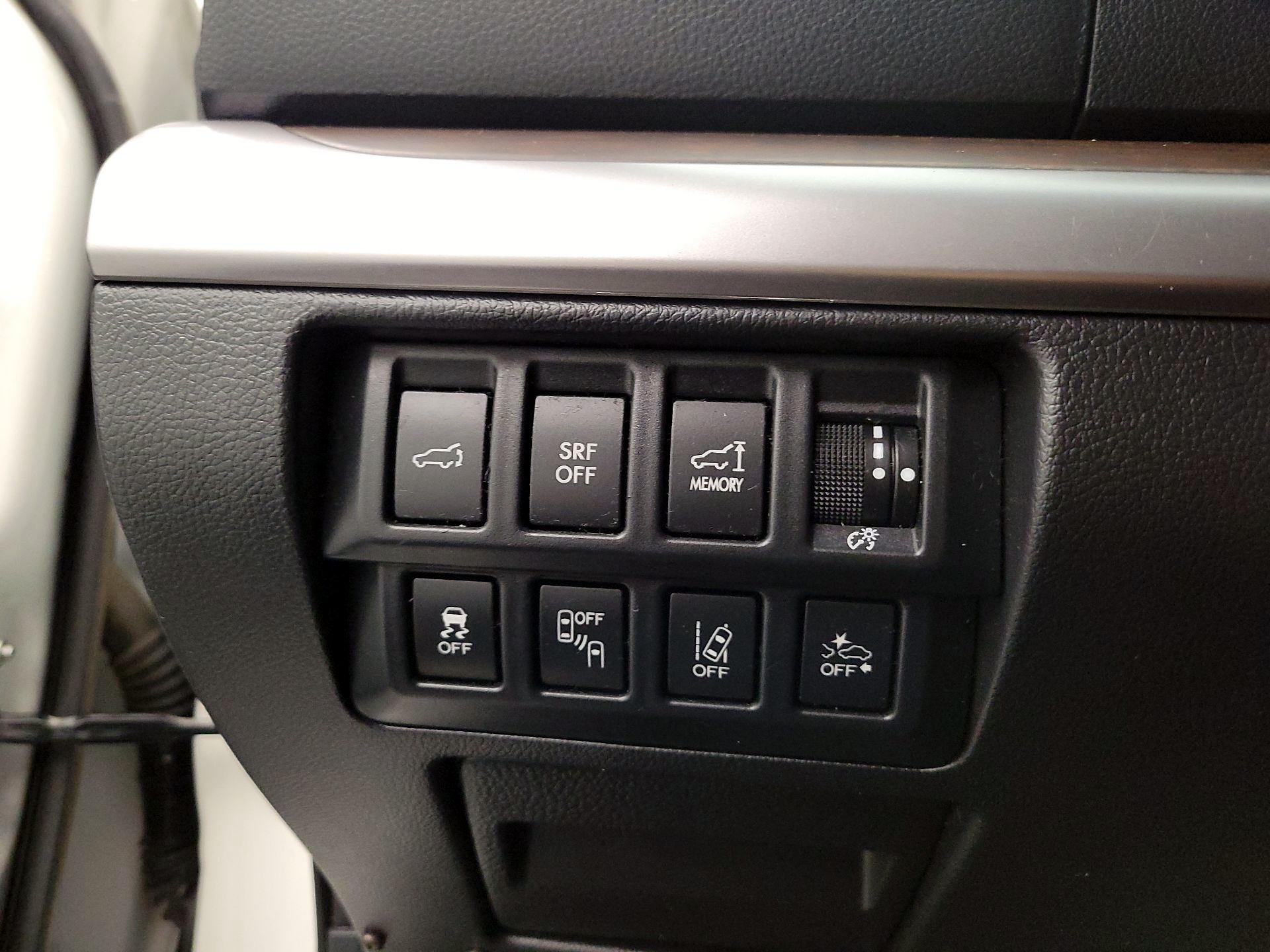 Thumbnail: 2016 Subaru Outback - 13