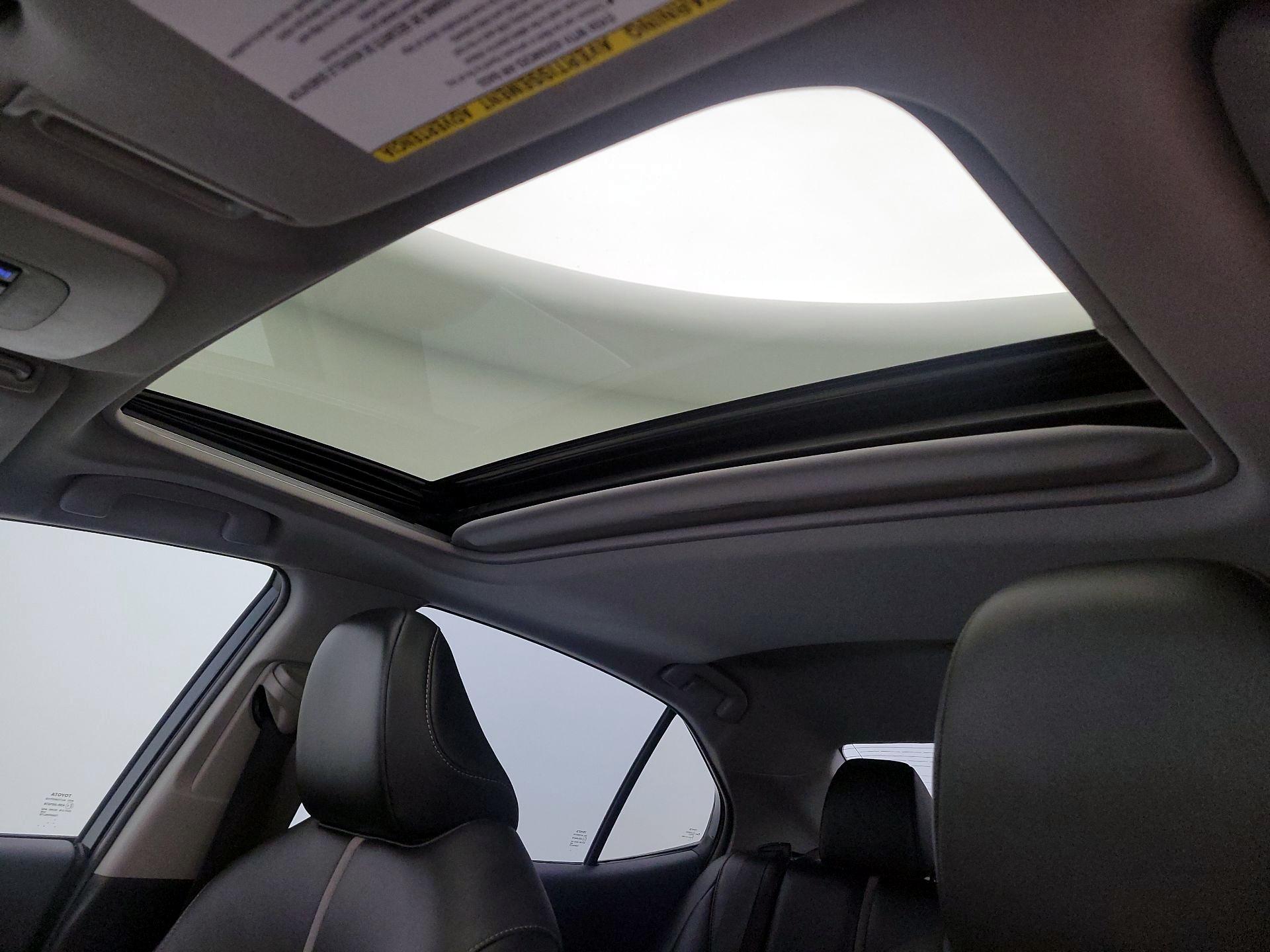 Thumbnail: 2021 Toyota Camry - 20