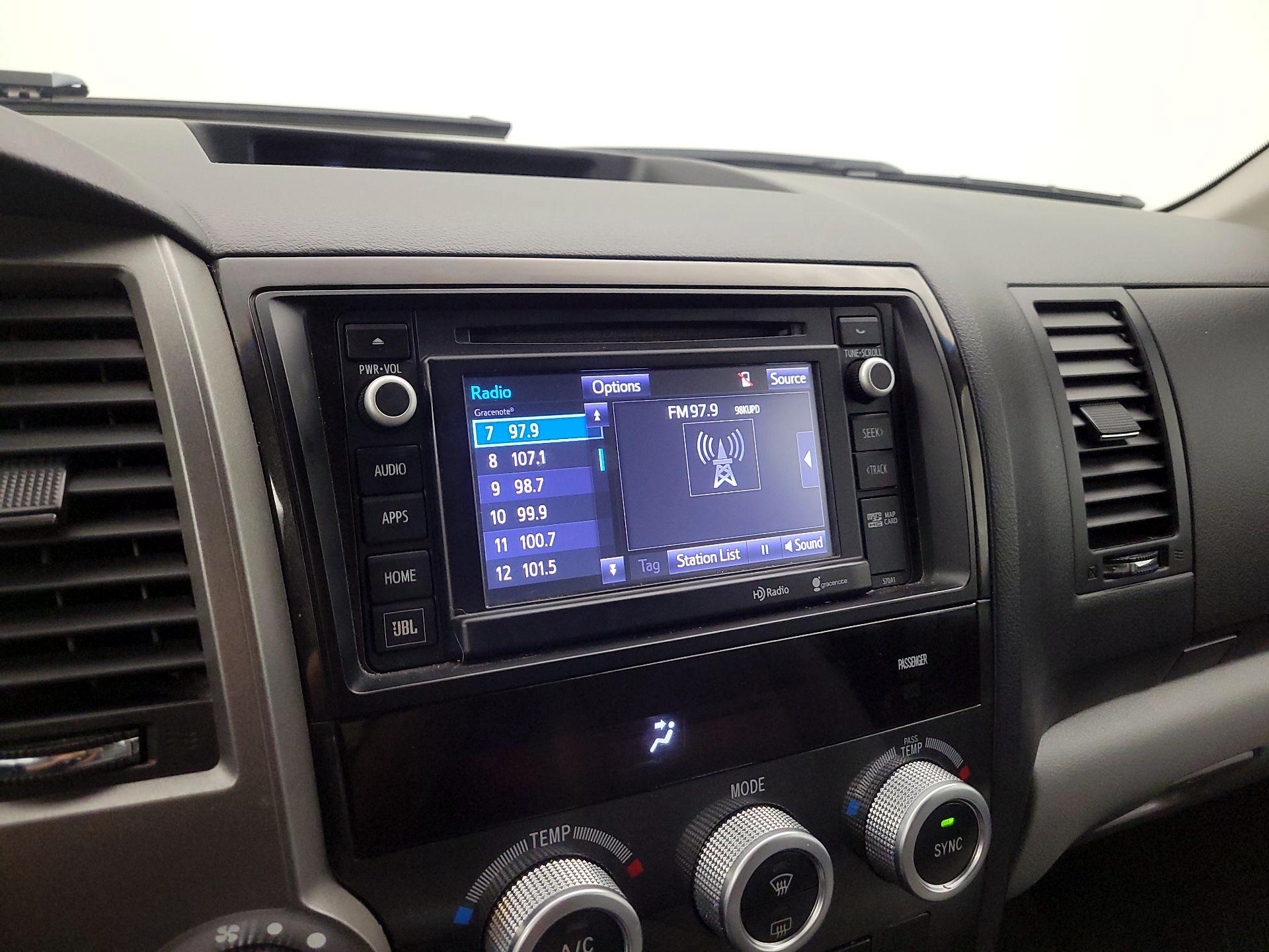 Thumbnail: 2015 Toyota Sequoia - 15