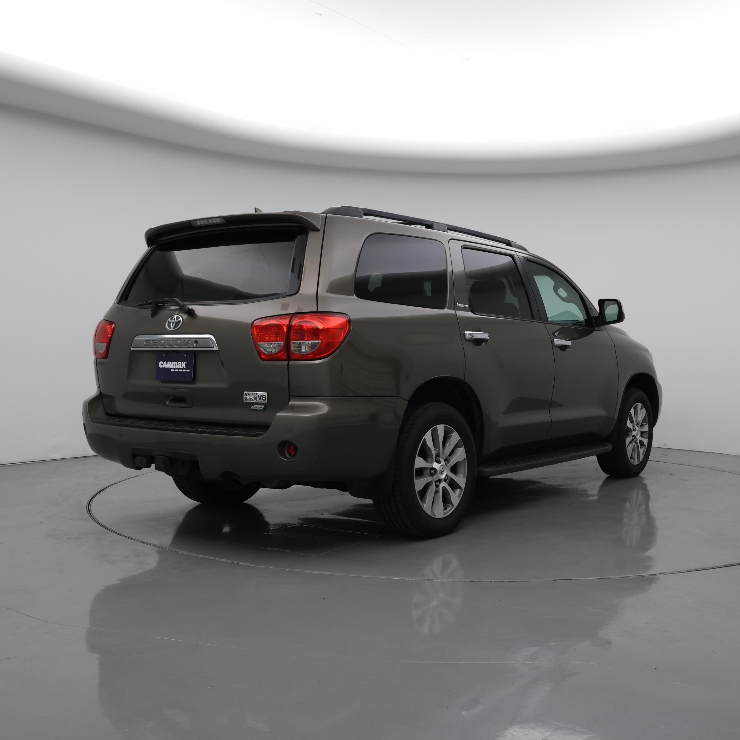 Thumbnail: 2015 Toyota Sequoia - 8