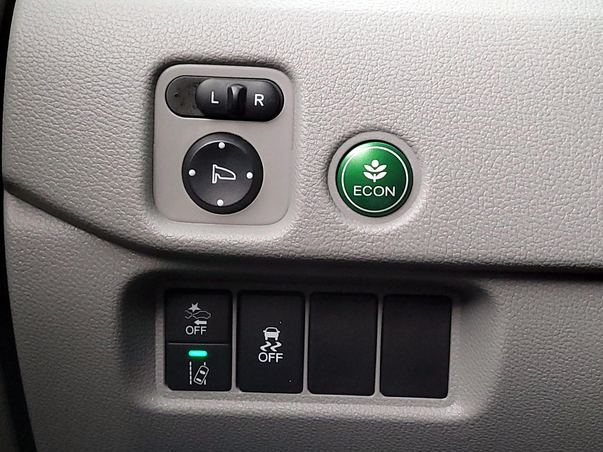 Thumbnail: 2019 Honda Pilot - 13