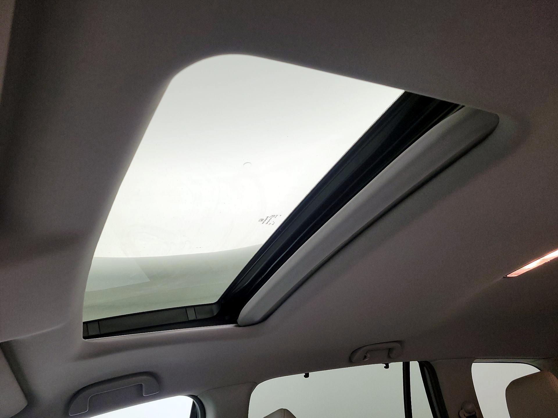 Thumbnail: 2019 Honda Pilot - 19