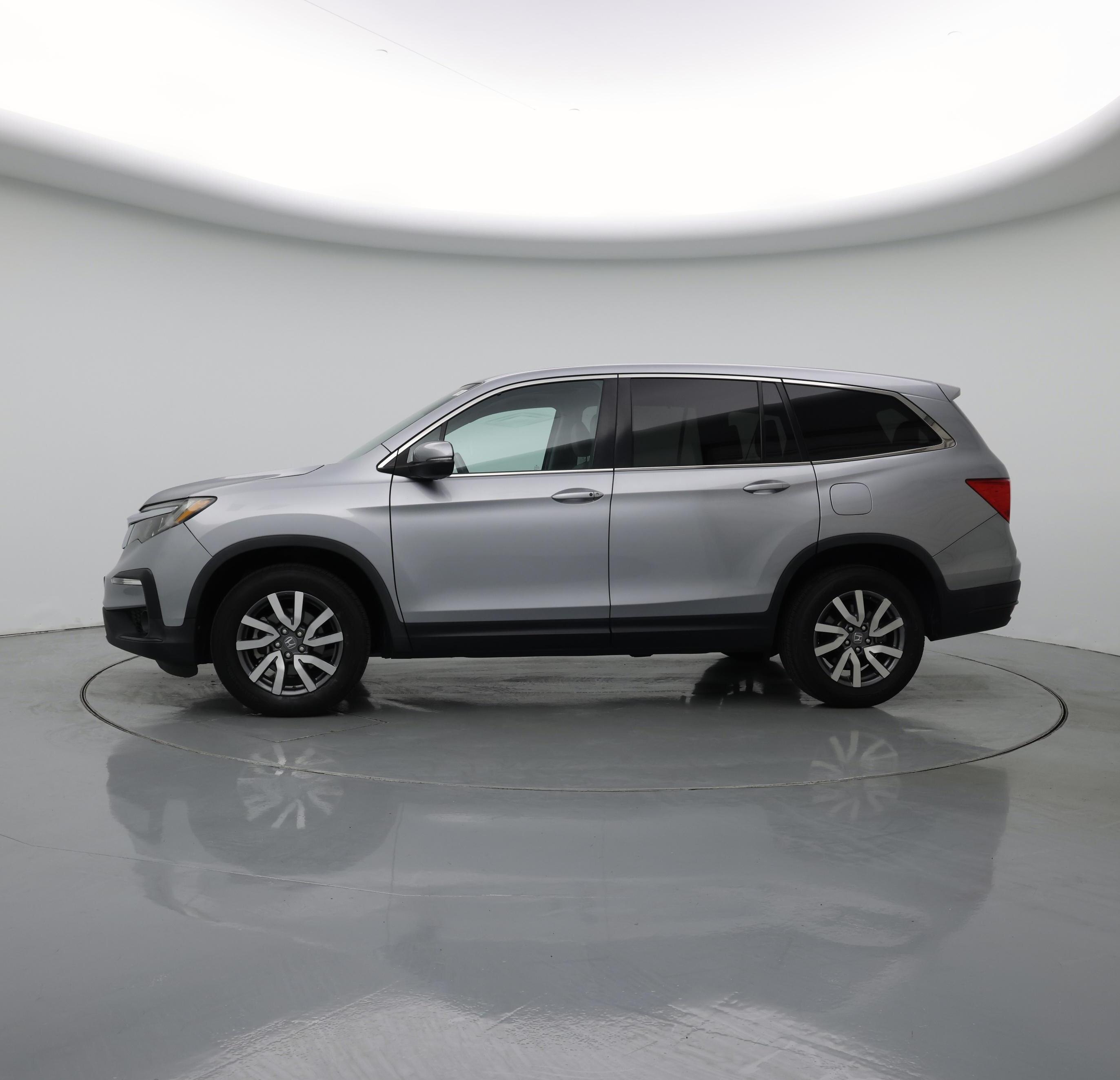 Thumbnail: 2019 Honda Pilot - 3