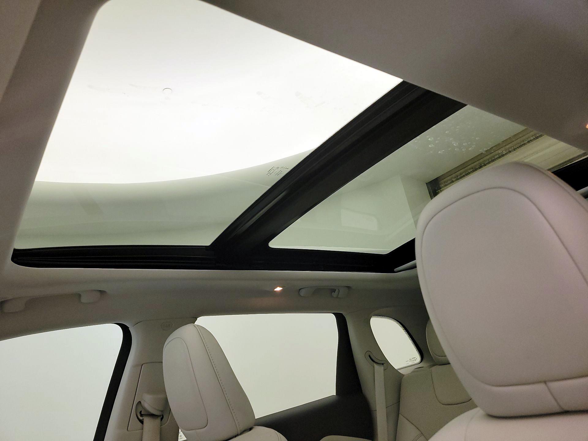 Thumbnail: 2021 Jeep Cherokee - 19