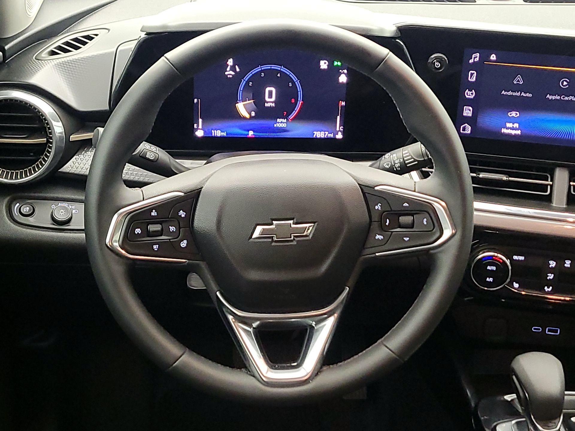 Thumbnail: 2025 Chevrolet Trax - 10