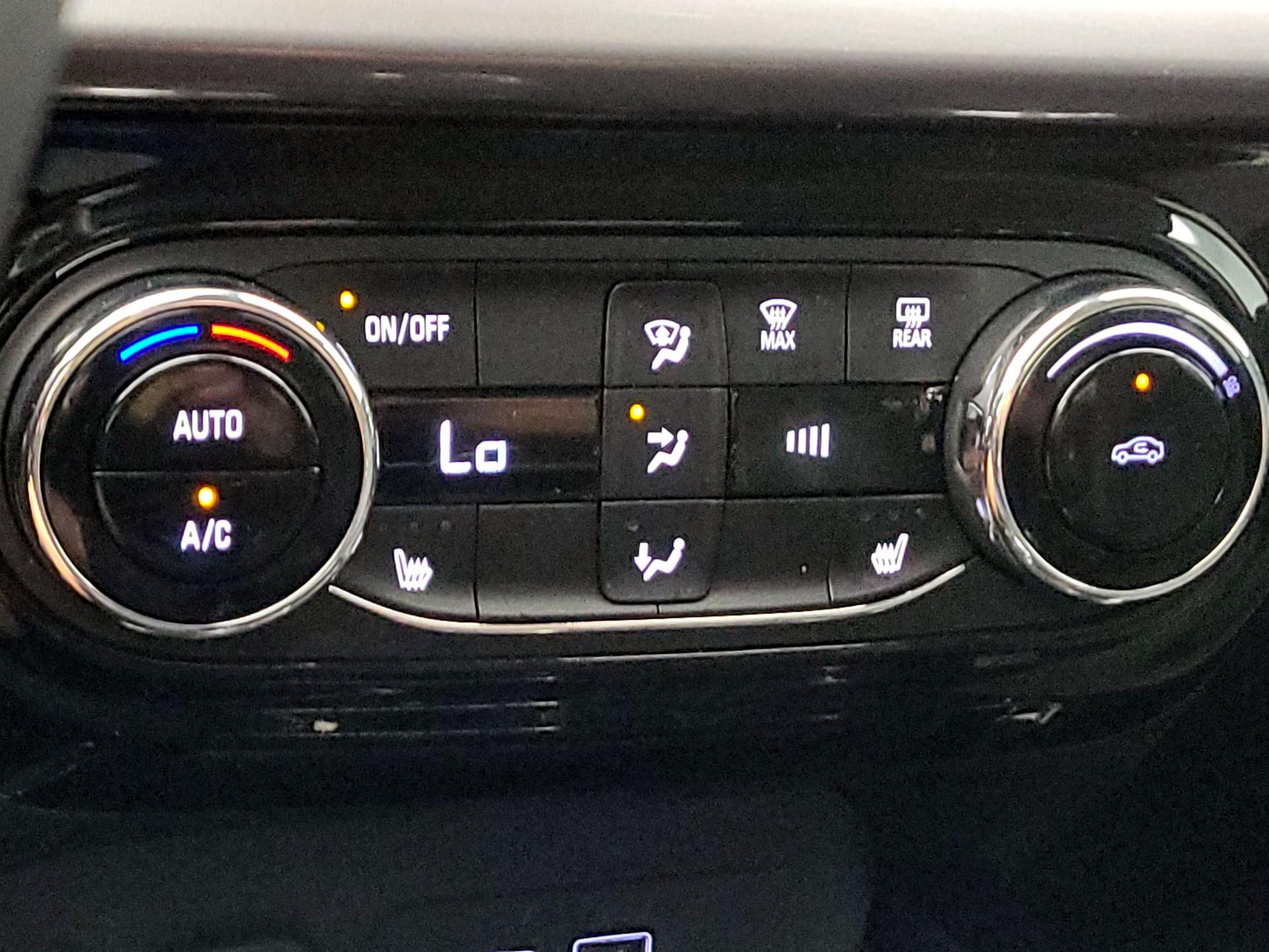 Thumbnail: 2025 Chevrolet Trax - 16