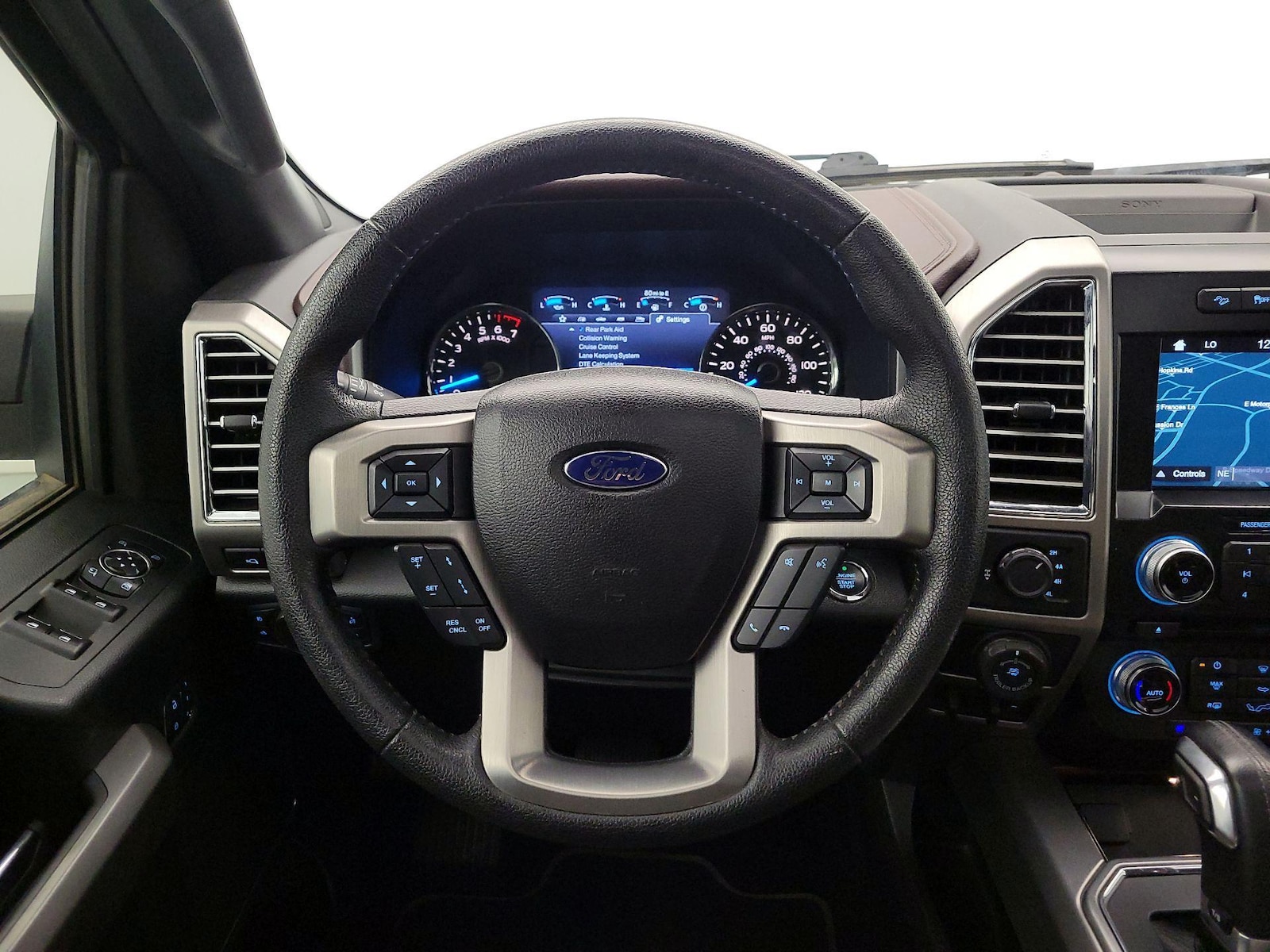 2016 Ford F-150 Platinum - Photo 11