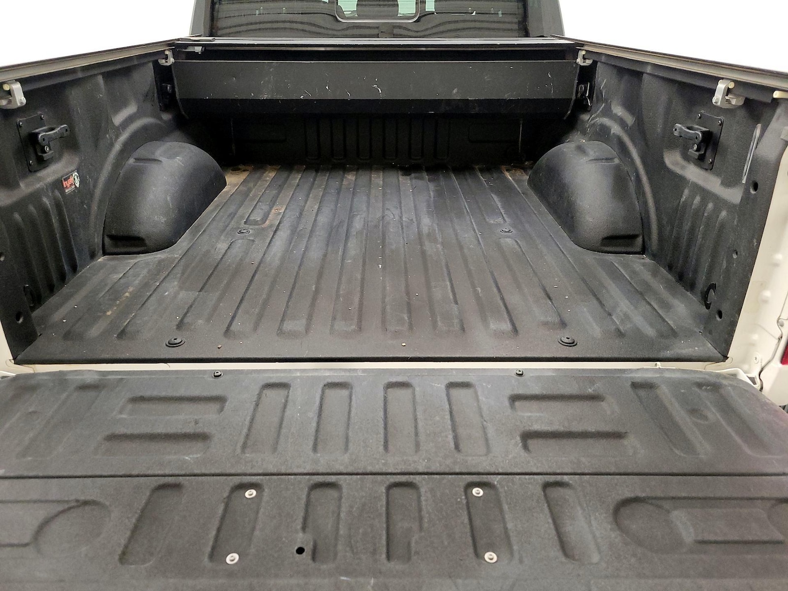 2016 Ford F-150 Platinum - Photo 23