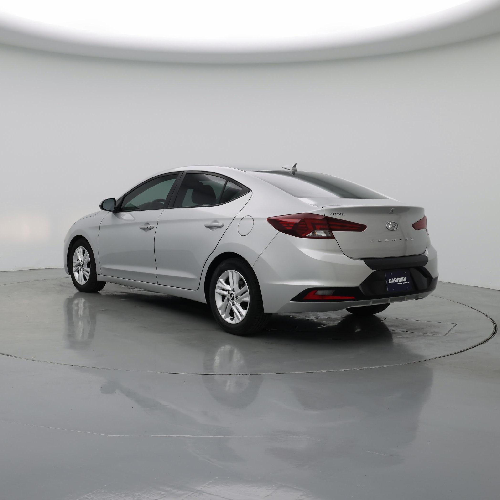 Thumbnail: 2019 Hyundai Elantra - 2