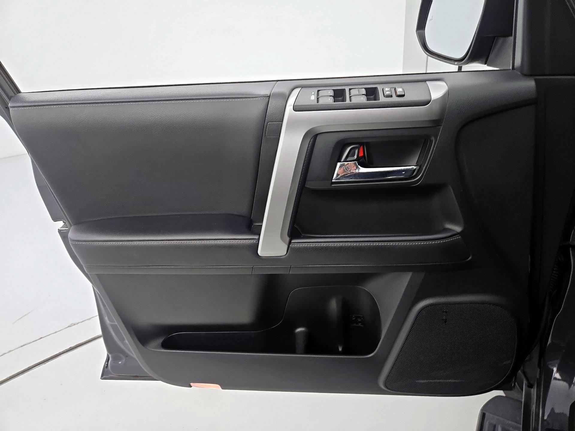 Thumbnail: 2024 Toyota 4Runner - 12