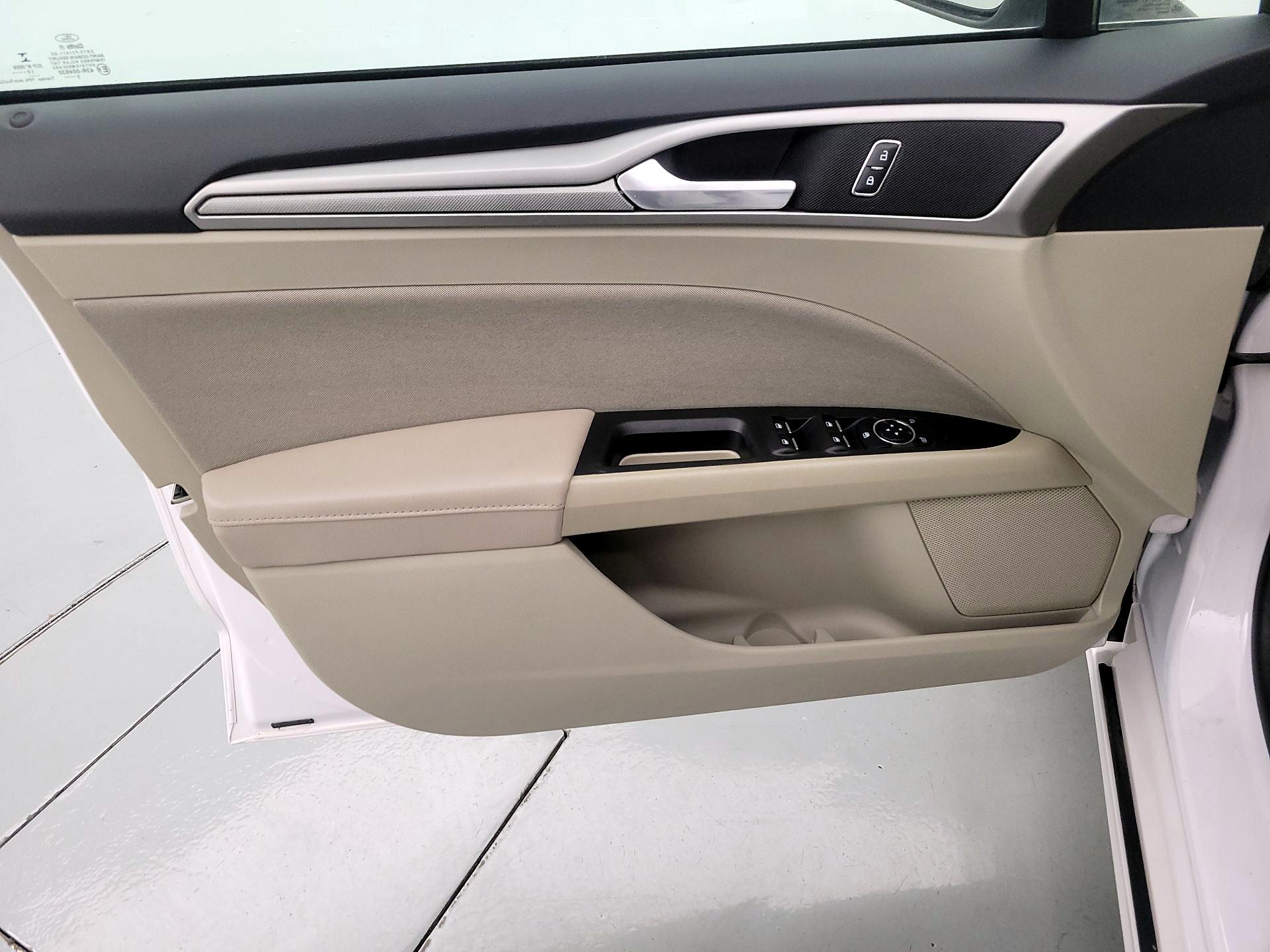 Thumbnail: 2020 Ford Fusion - 12