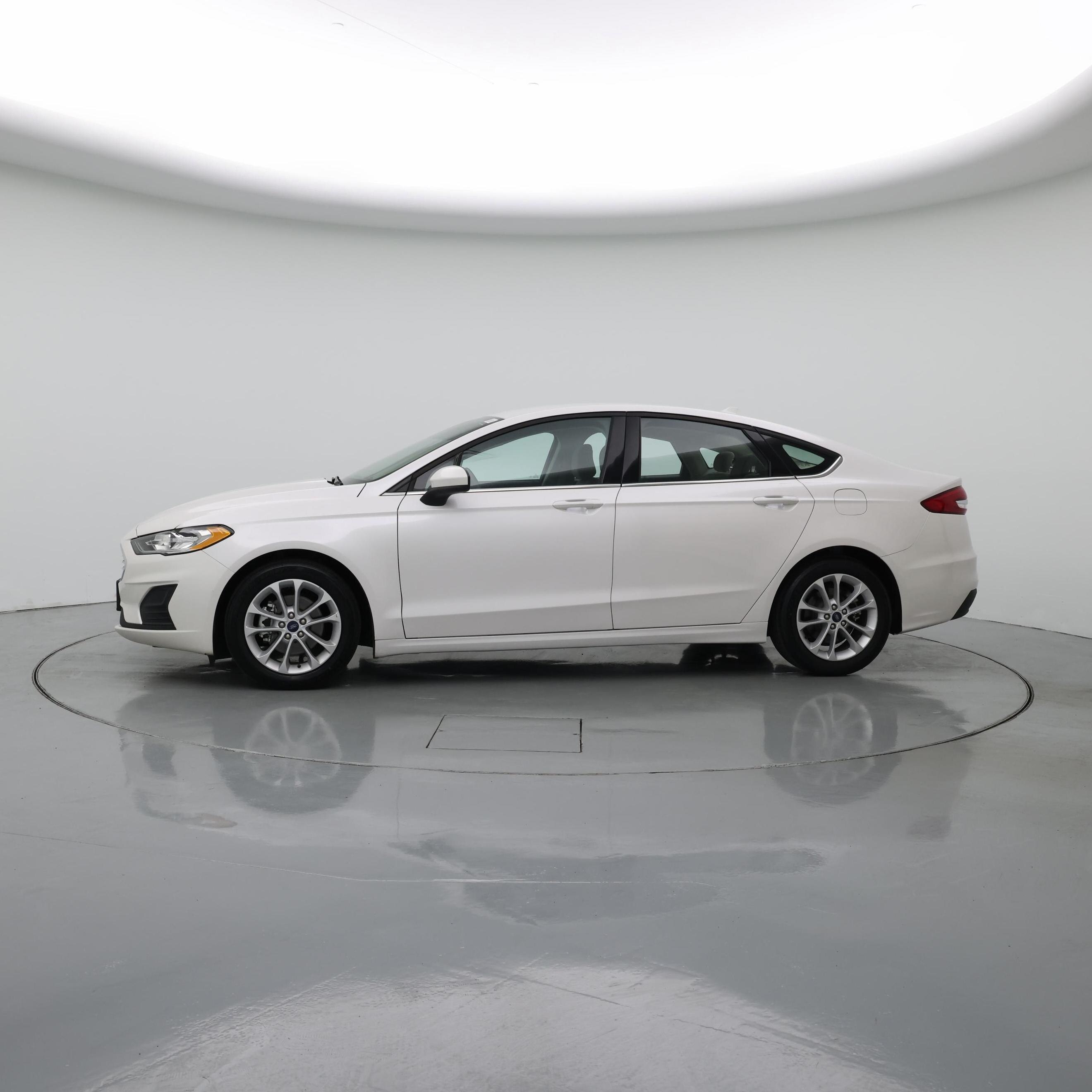 Thumbnail: 2020 Ford Fusion - 3