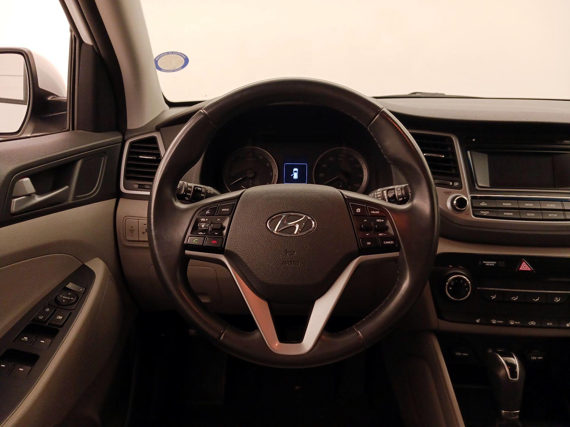 Thumbnail: 2017 Hyundai Tucson - 10