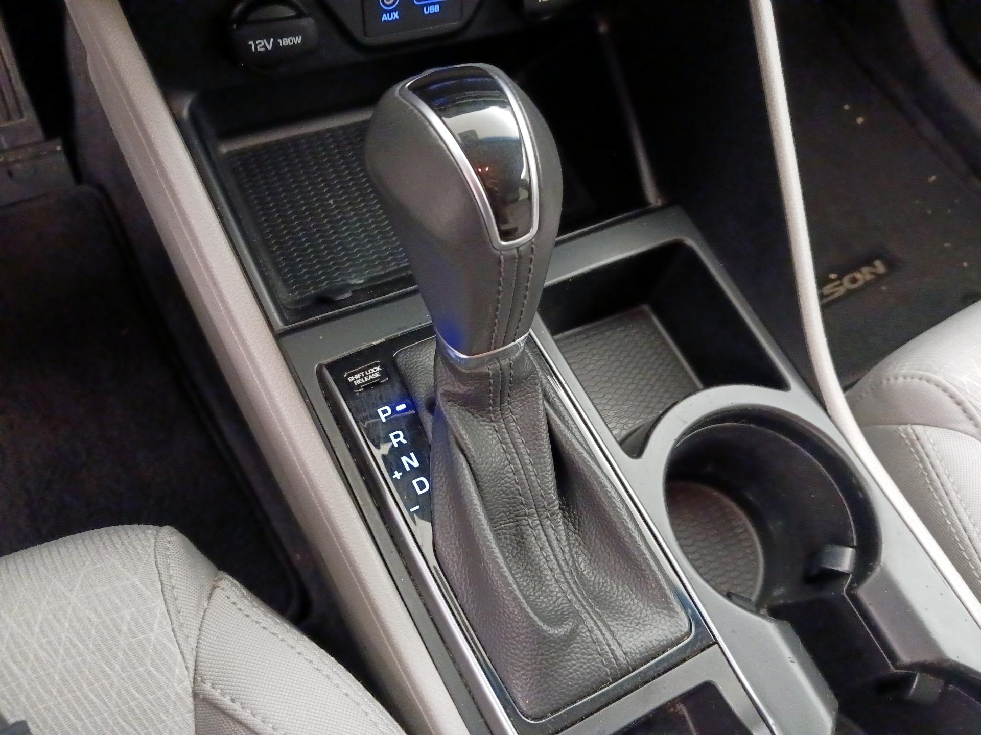 Thumbnail: 2017 Hyundai Tucson - 17