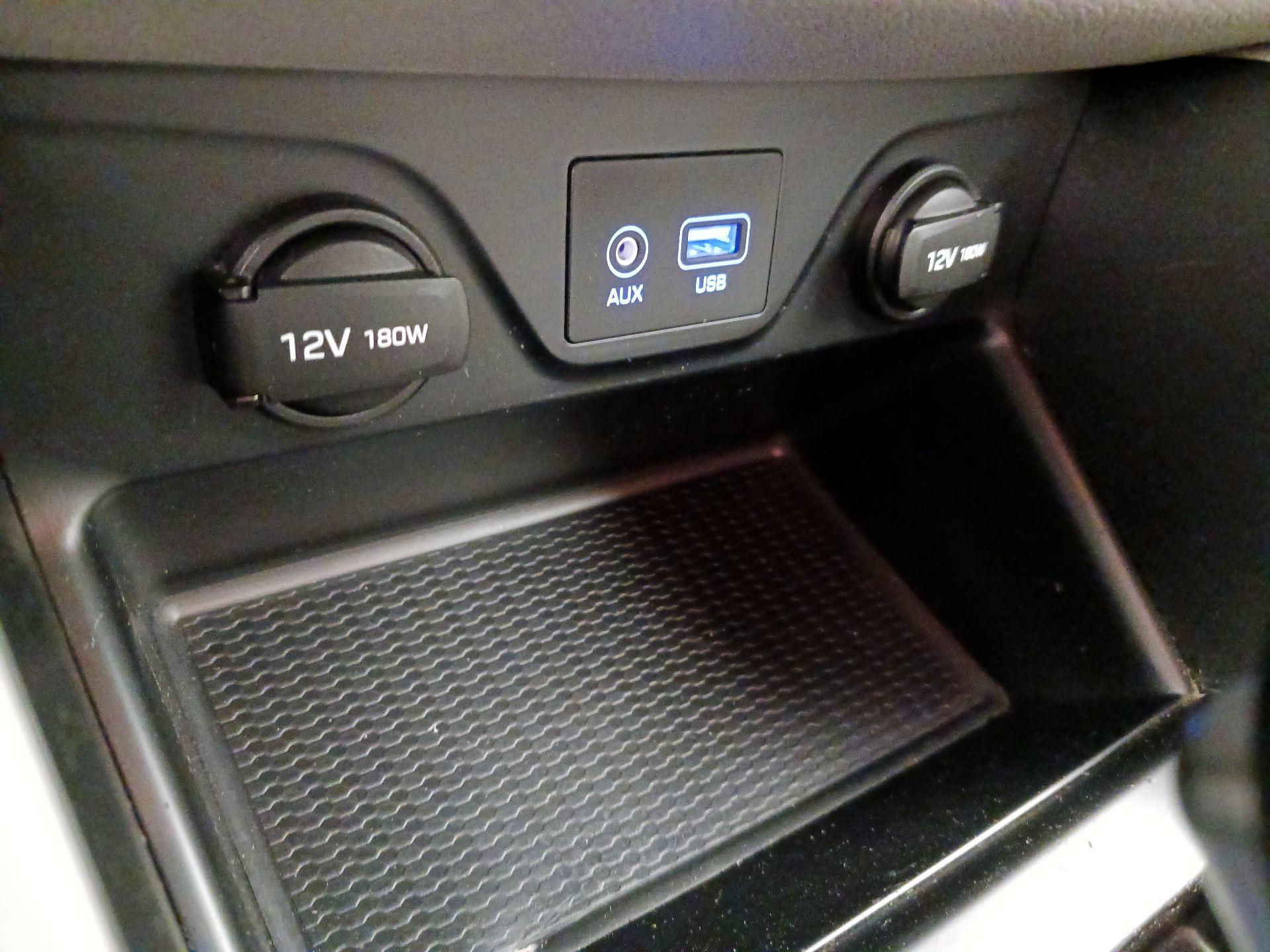 Thumbnail: 2017 Hyundai Tucson - 18