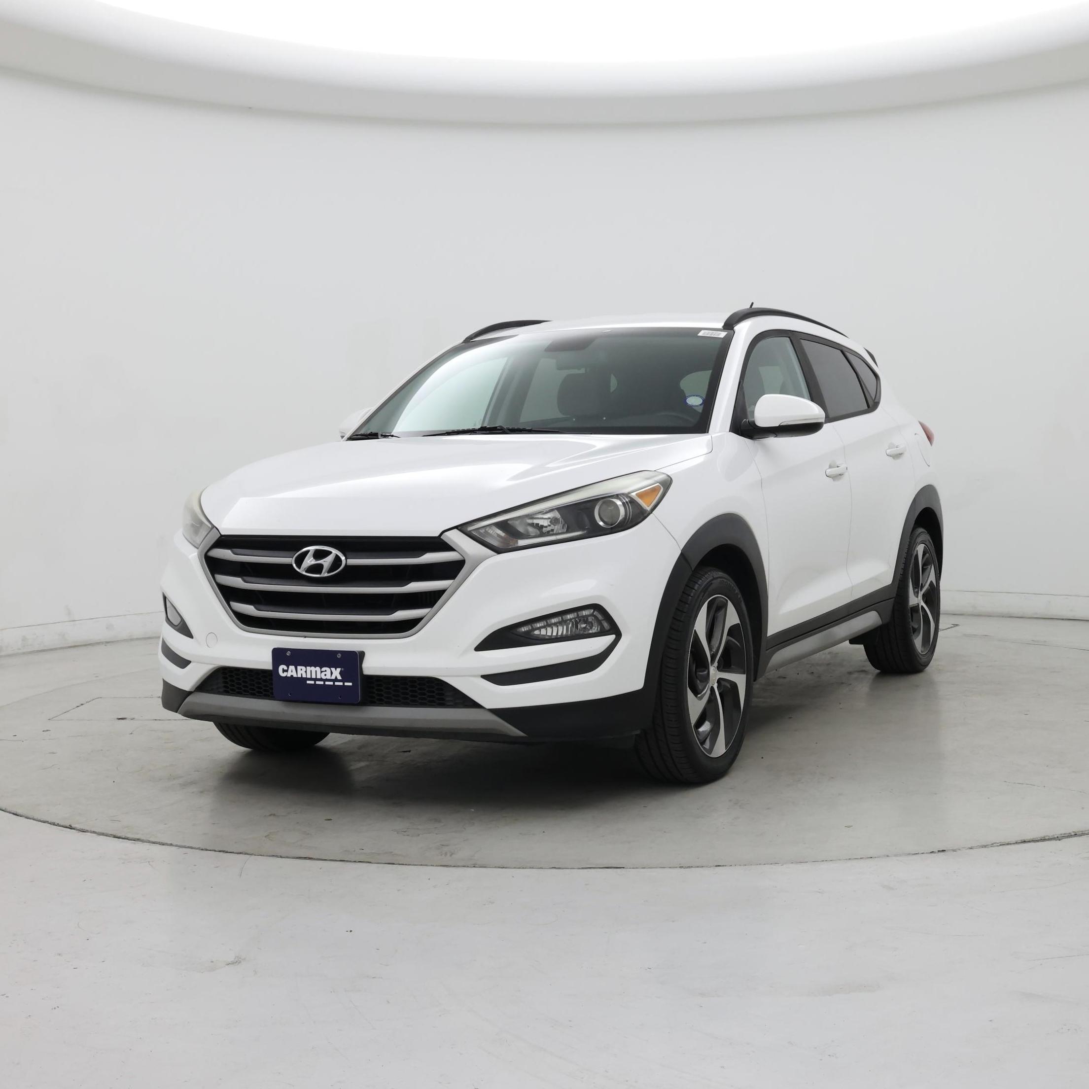 Thumbnail: 2017 Hyundai Tucson - 4