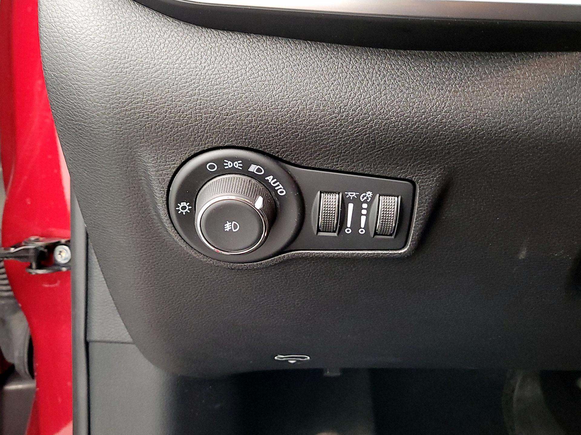 Thumbnail: 2025 Jeep Compass - 13