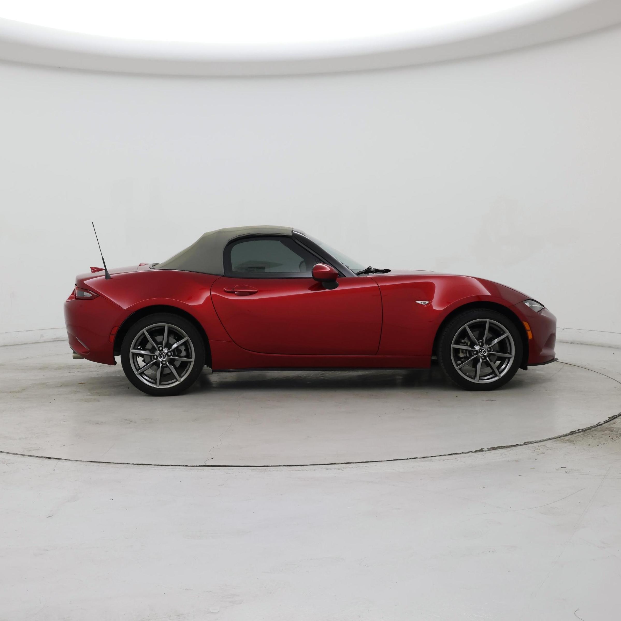 Thumbnail: 2020 Mazda MX-5 Miata - 7