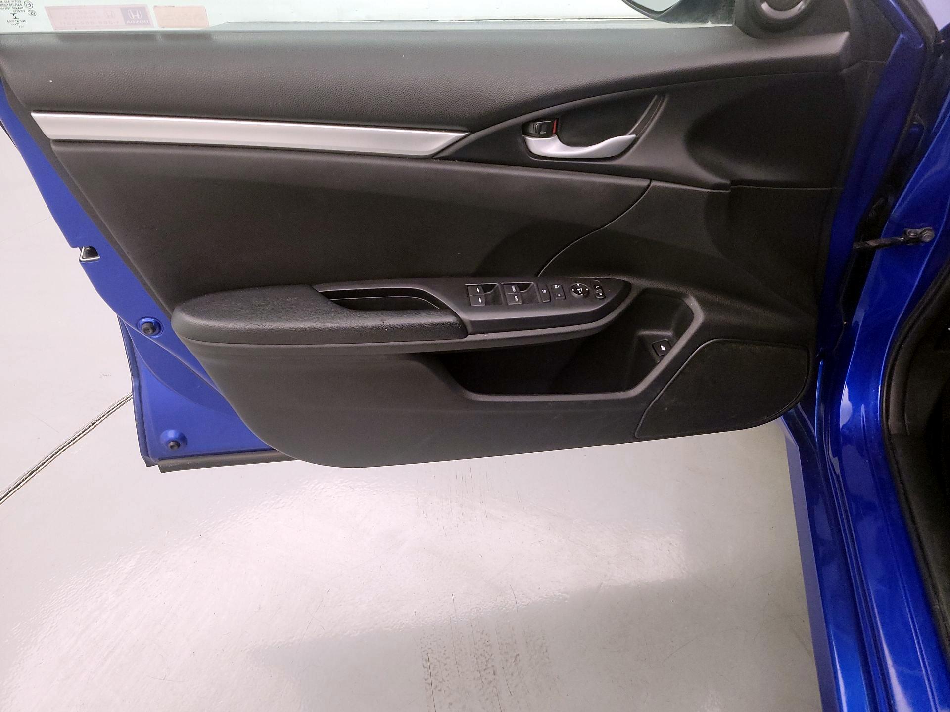 Thumbnail: 2019 Honda Civic - 12