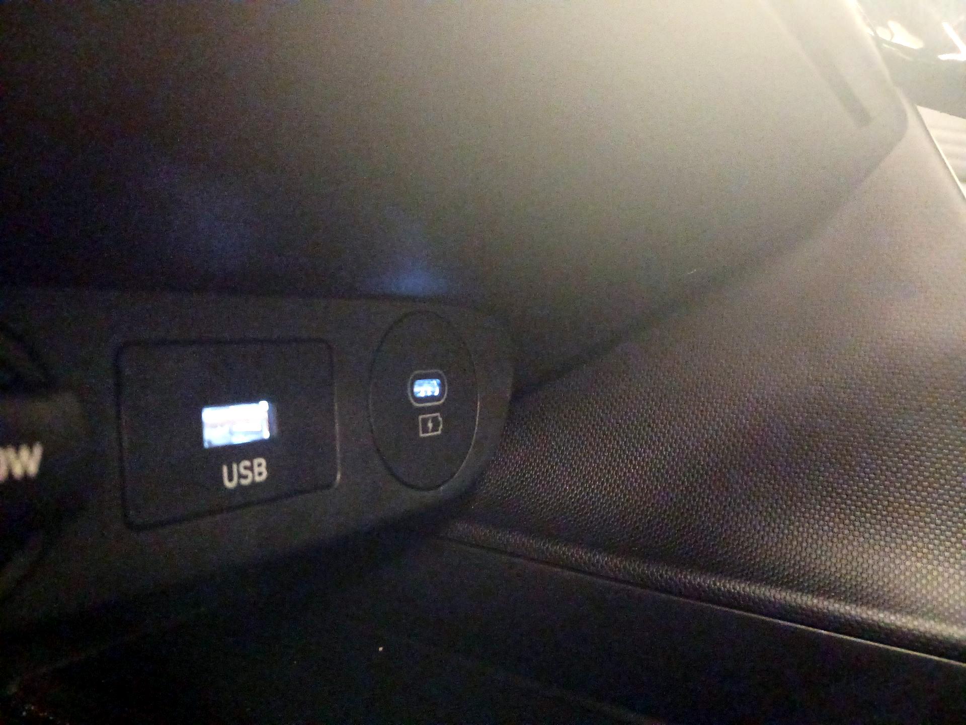 Thumbnail: 2025 Hyundai Elantra - 19