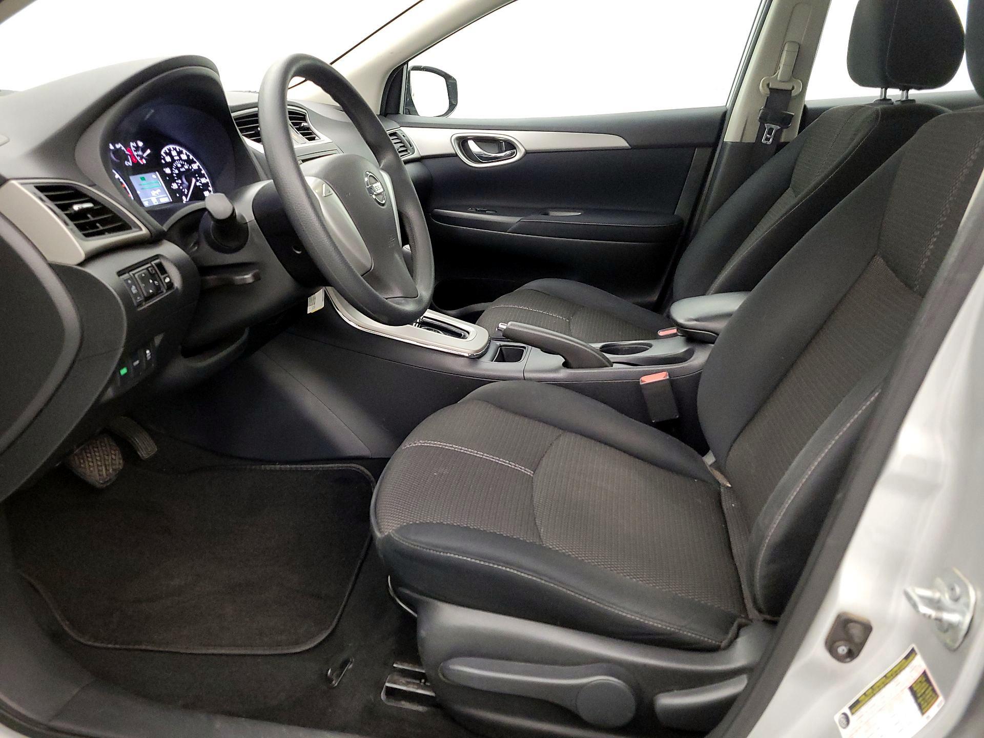 Thumbnail: 2014 Nissan Sentra - 11