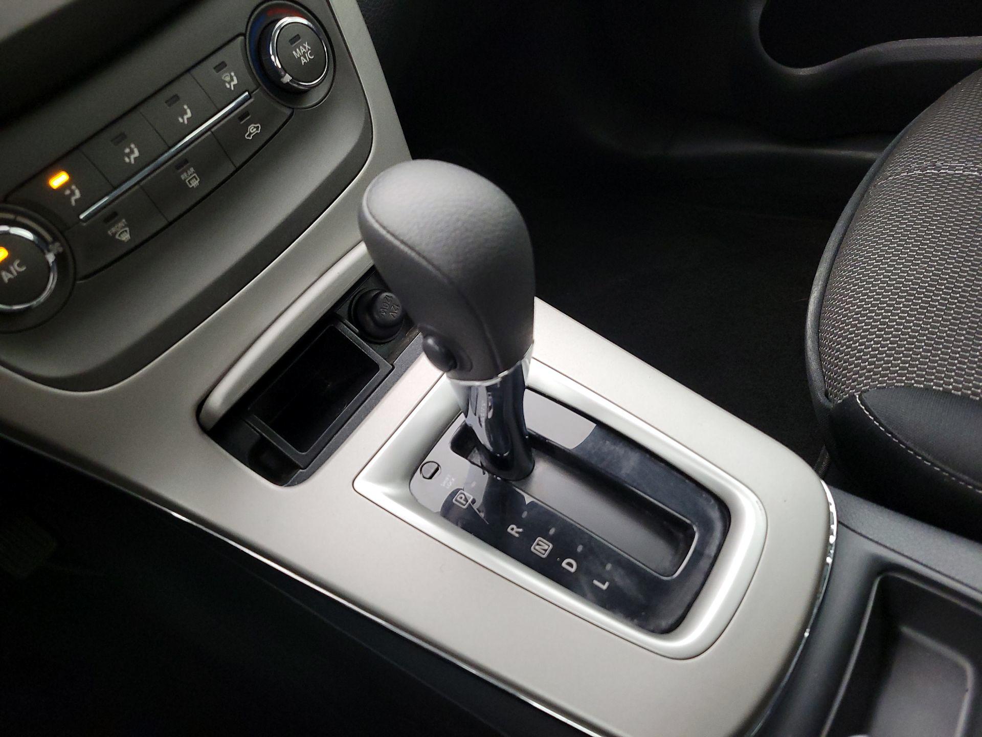 Thumbnail: 2014 Nissan Sentra - 16