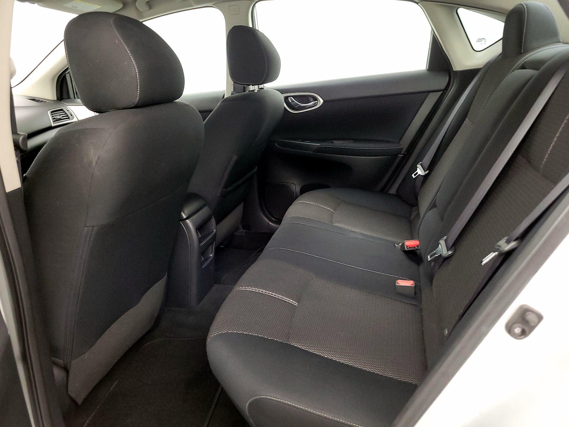 Thumbnail: 2014 Nissan Sentra - 18