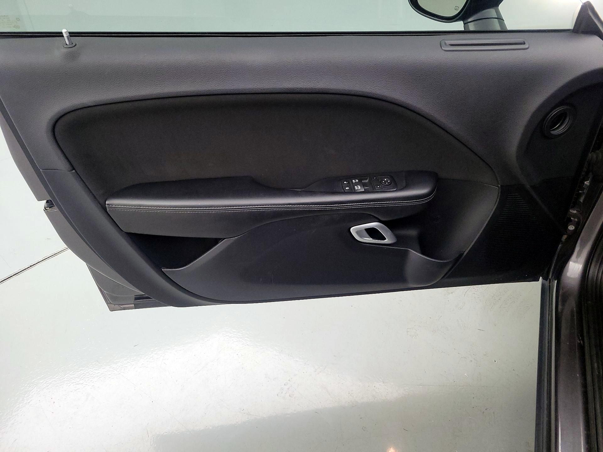 Thumbnail: 2016 Dodge Challenger - 12