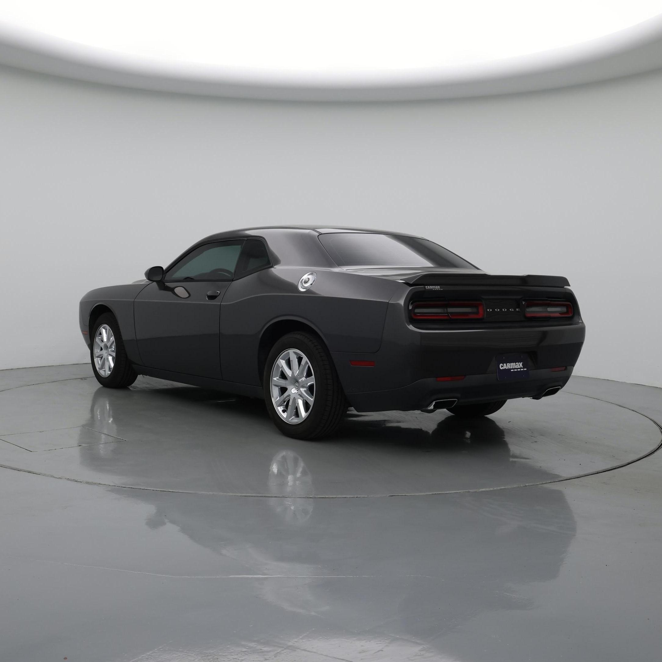 Thumbnail: 2016 Dodge Challenger - 2