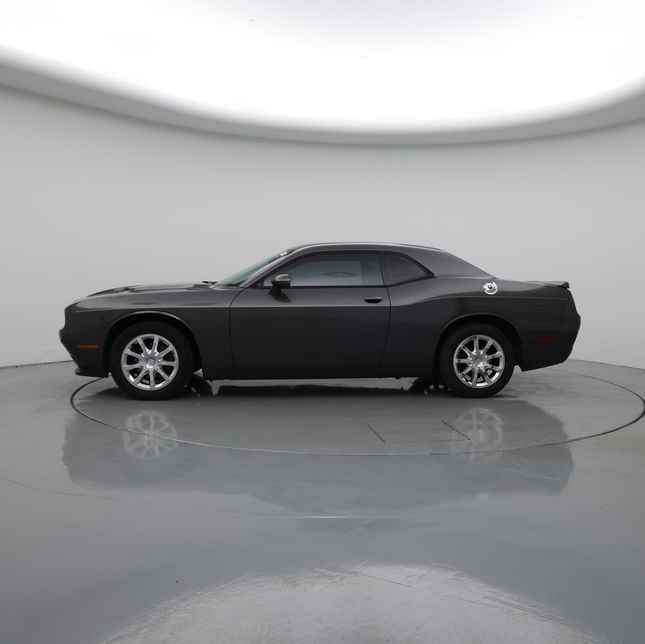 Thumbnail: 2016 Dodge Challenger - 3