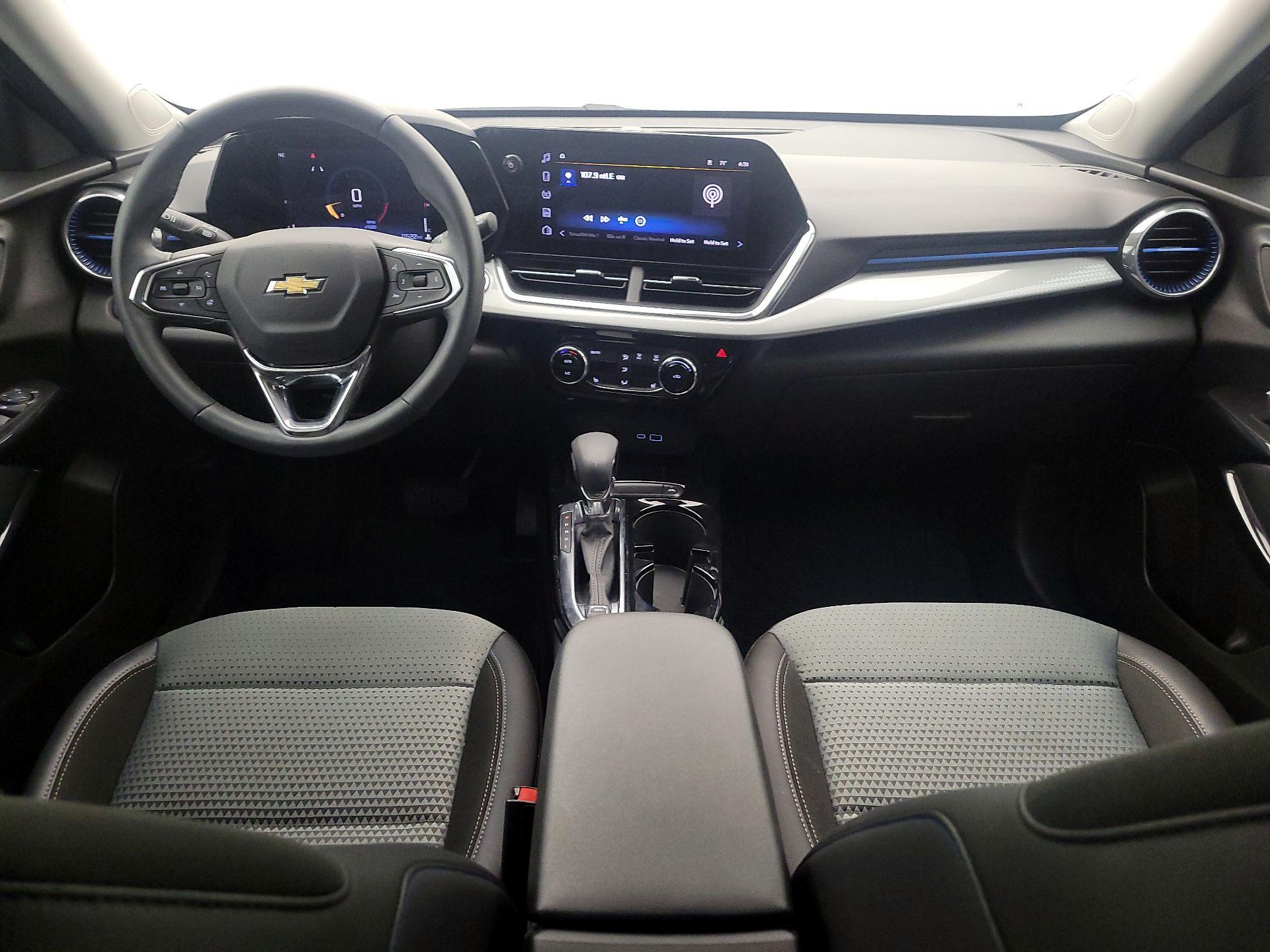 Thumbnail: 2025 Chevrolet Trax - 9