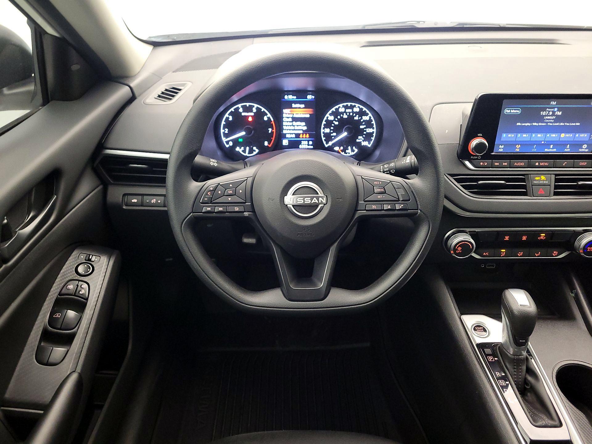 Thumbnail: 2024 Nissan Altima - 10