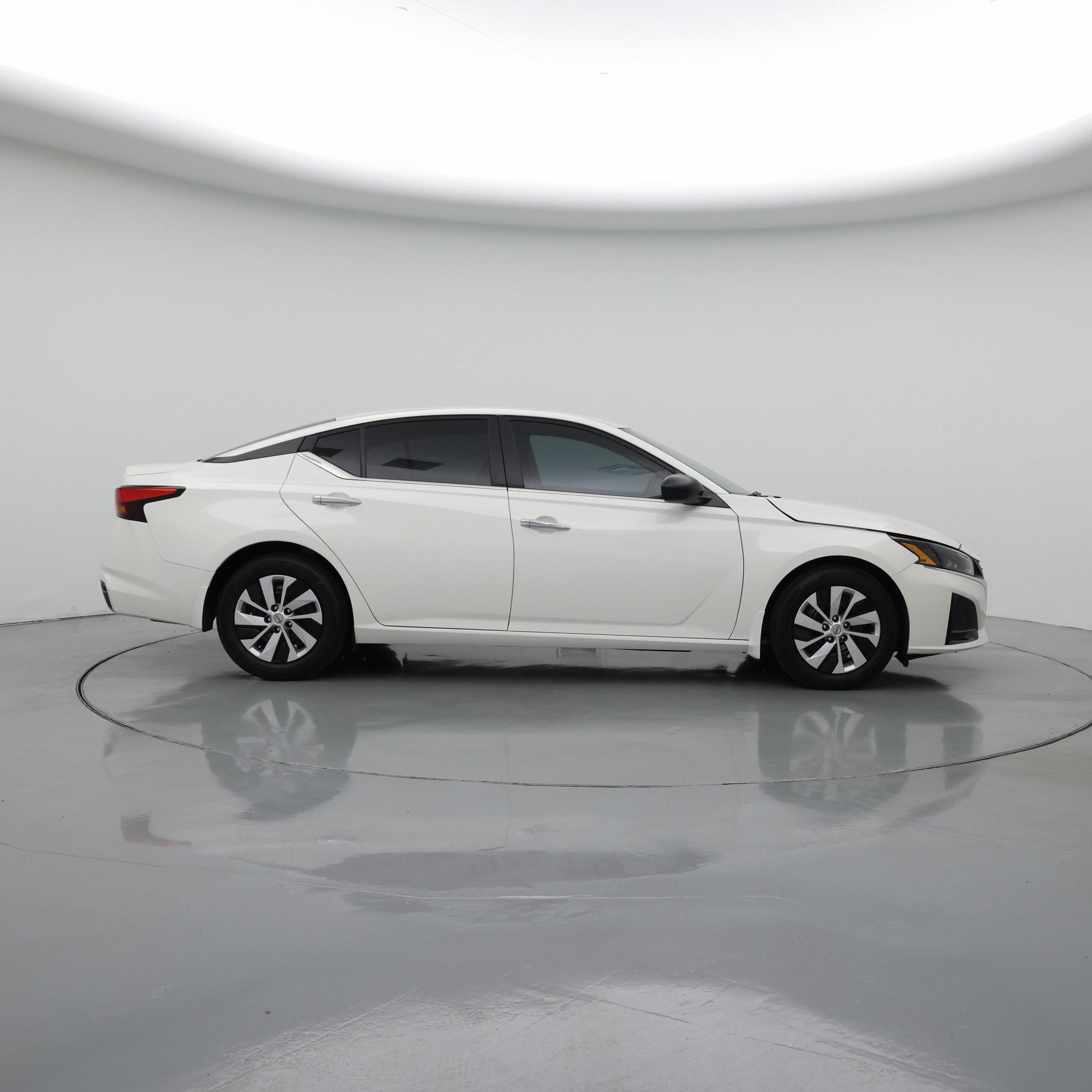 Thumbnail: 2024 Nissan Altima - 7