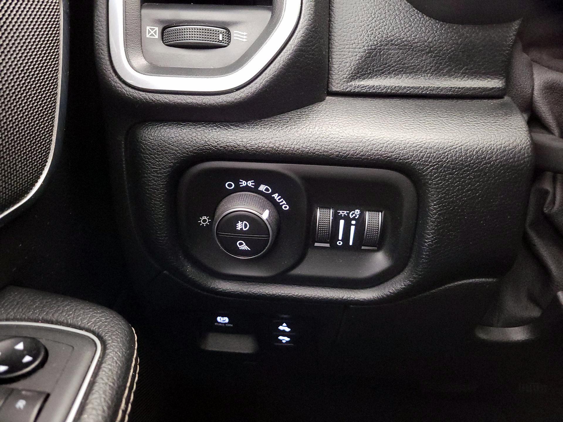 Thumbnail: 2021 RAM 1500 - 13