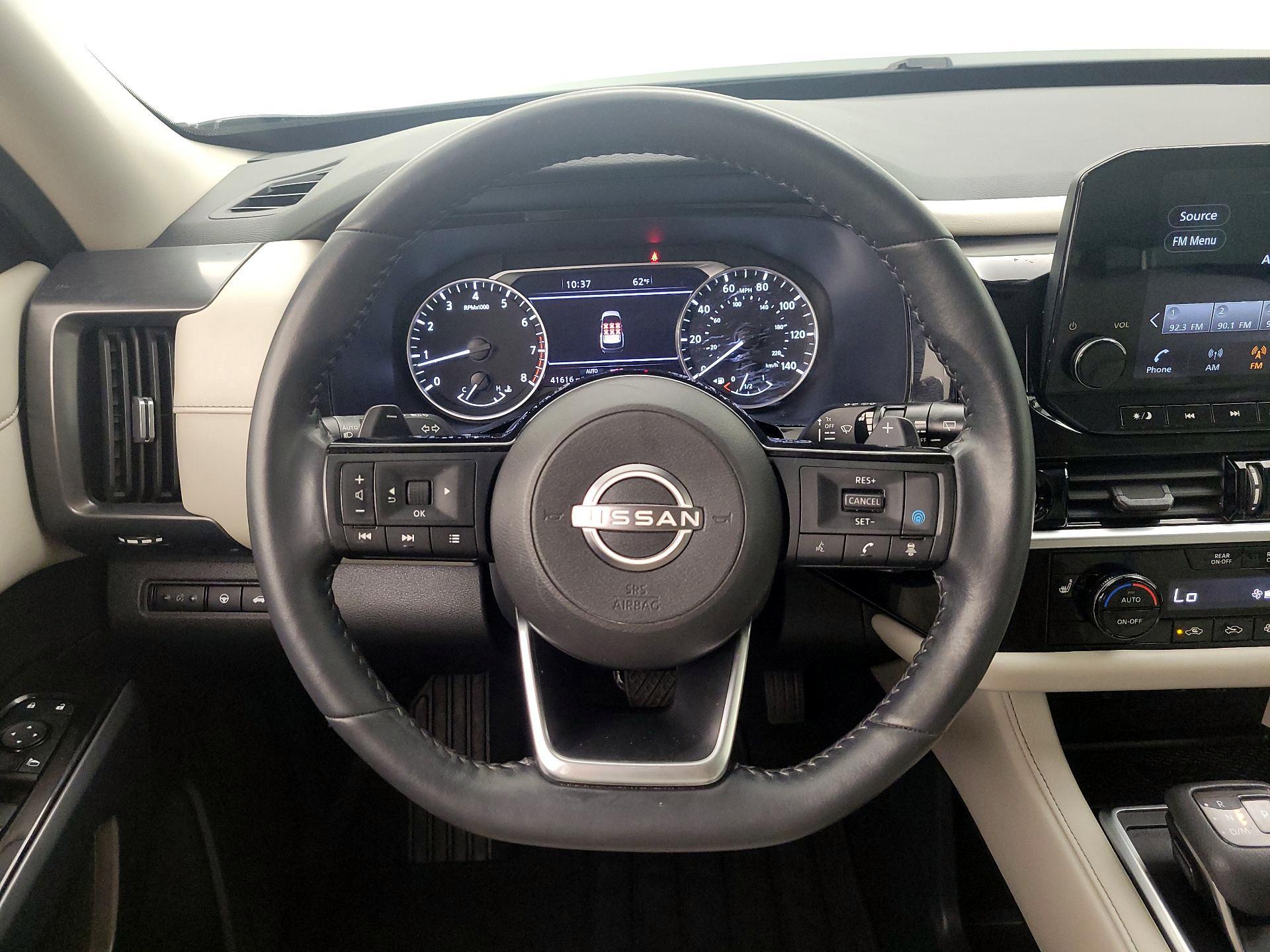 Thumbnail: 2023 Nissan Pathfinder - 10