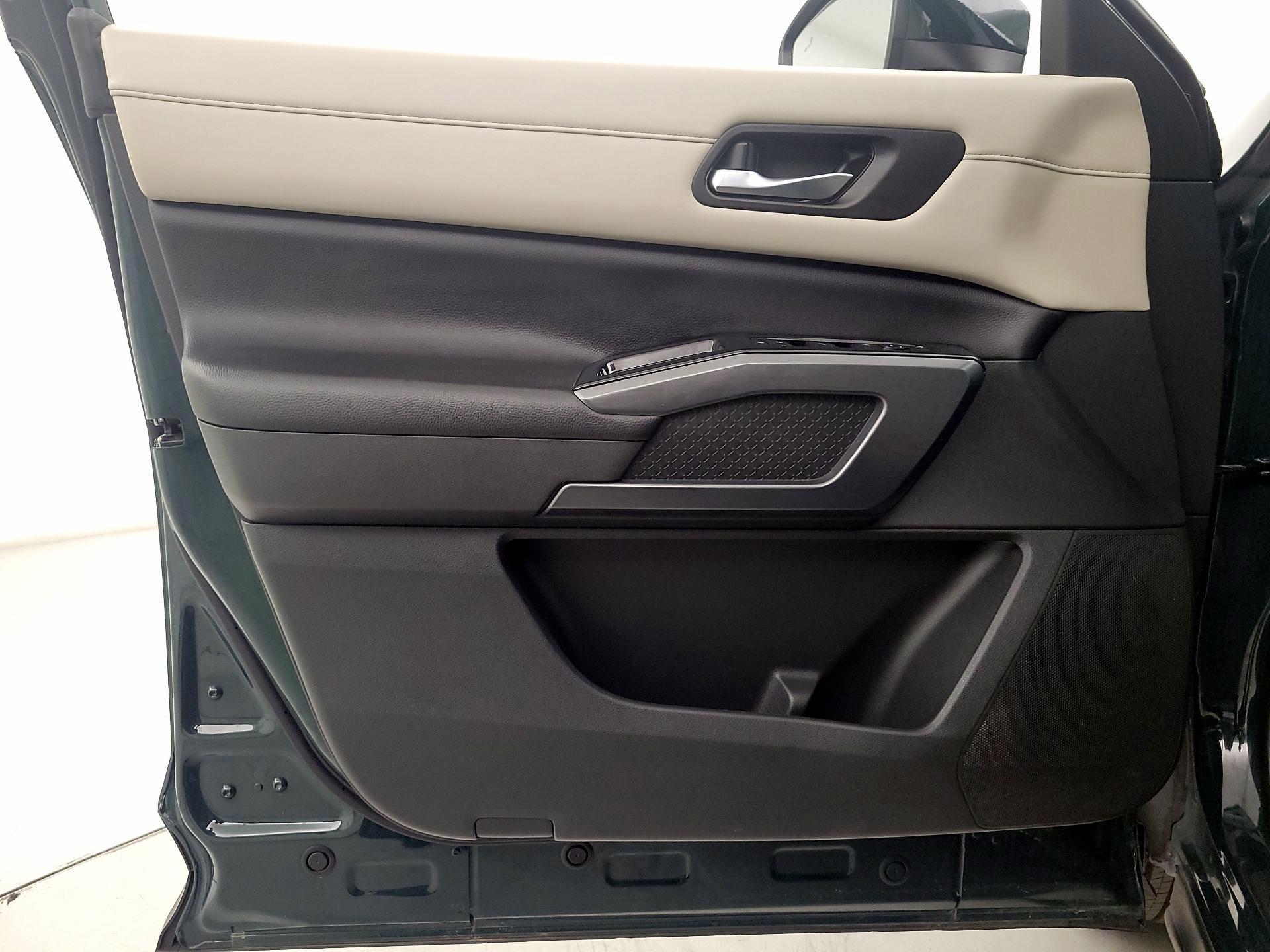 Thumbnail: 2023 Nissan Pathfinder - 12