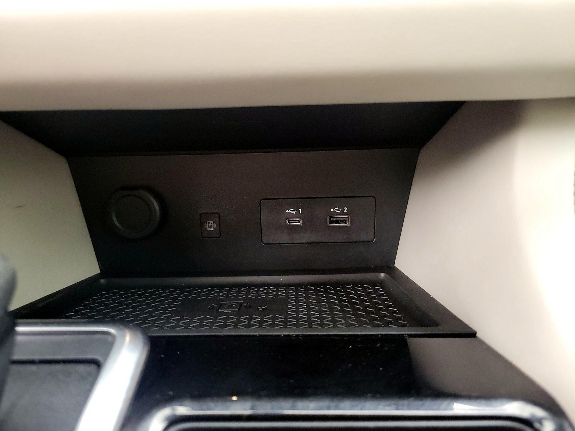 Thumbnail: 2023 Nissan Pathfinder - 18