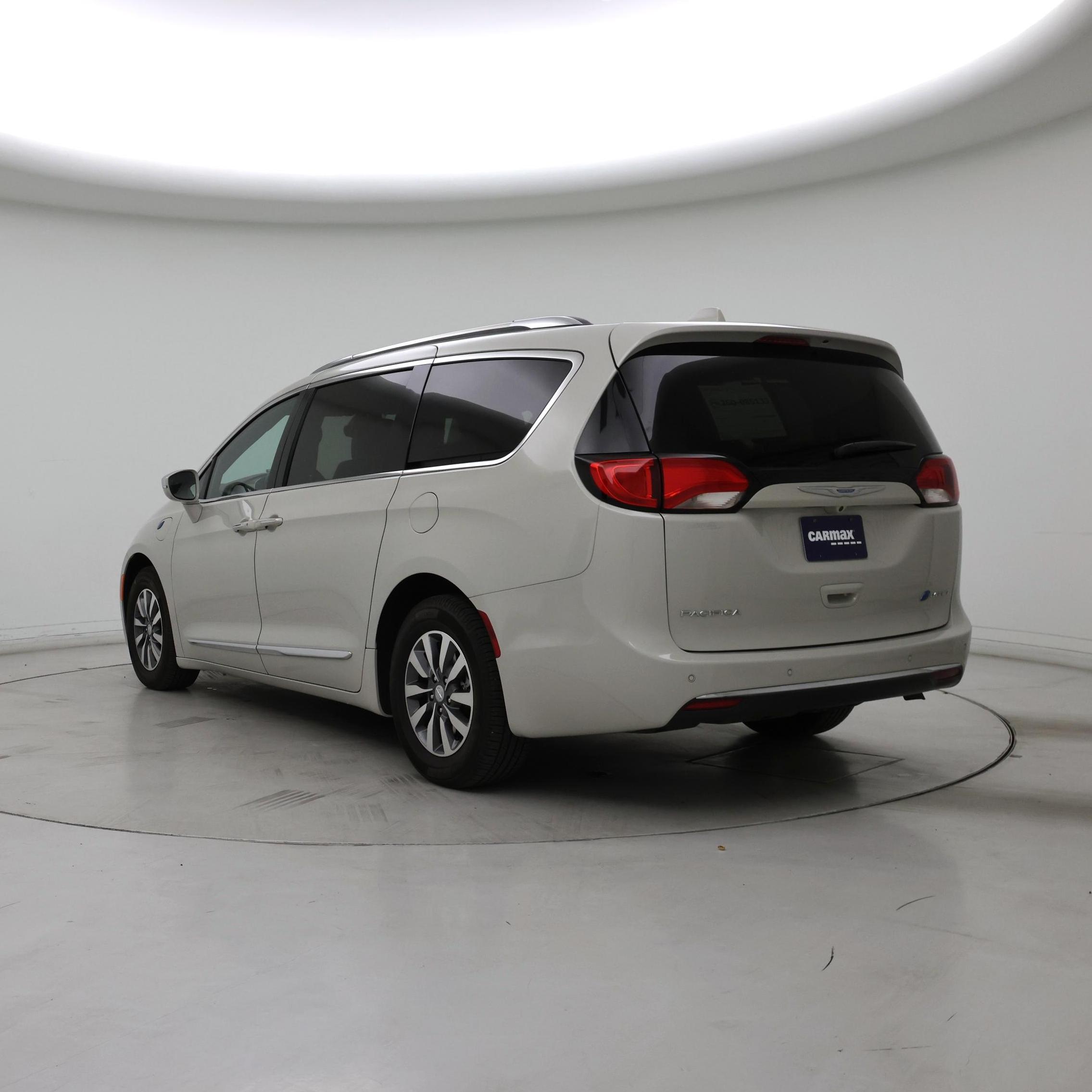 Thumbnail: 2020 Chrysler Pacifica - 2