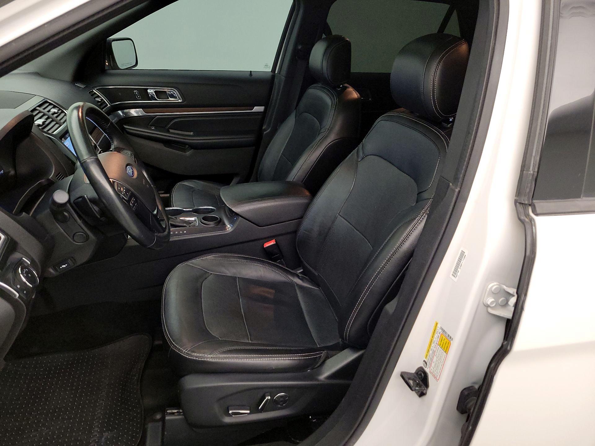 Thumbnail: 2017 Ford Explorer - 11