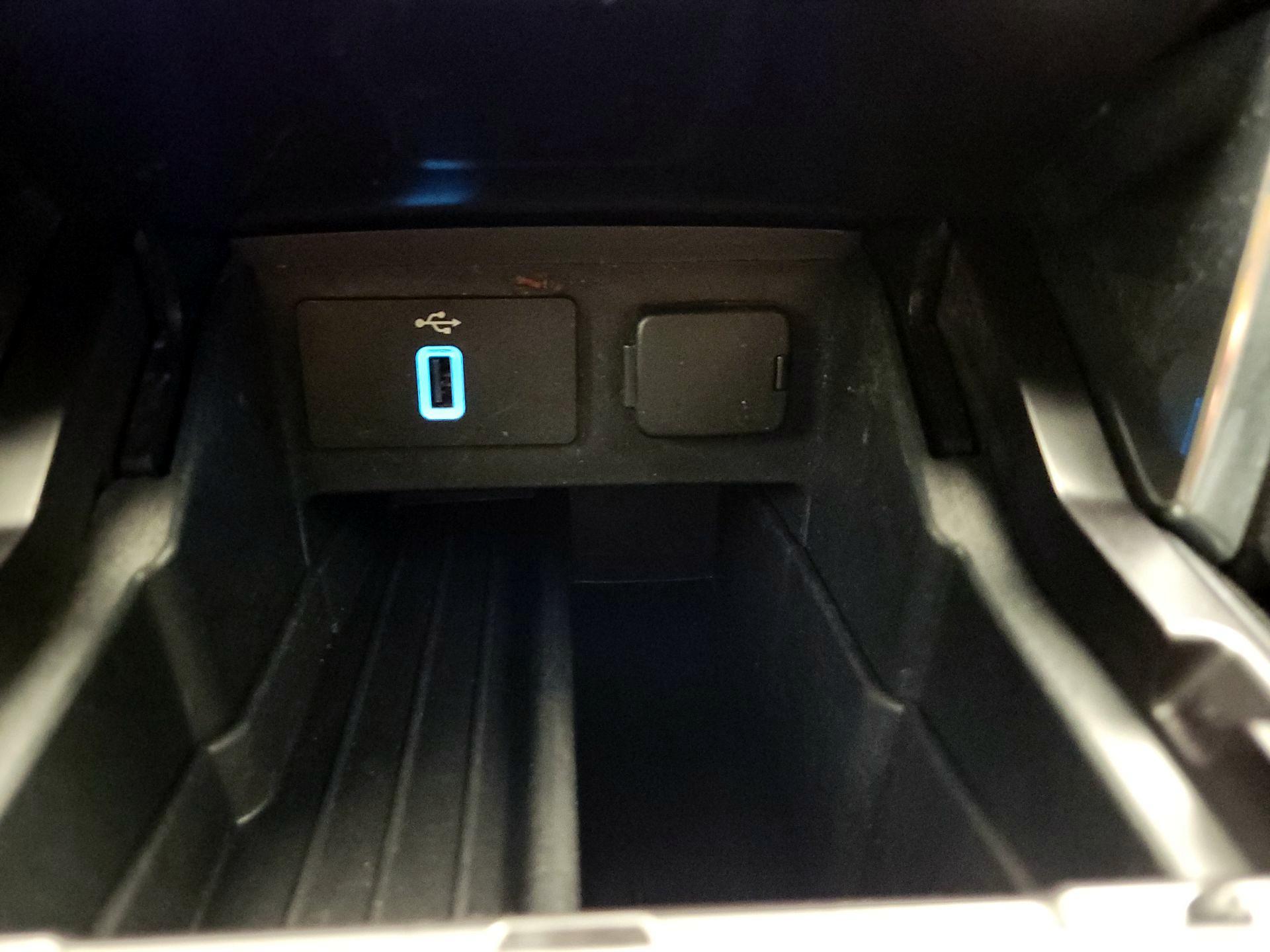 Thumbnail: 2017 Ford Explorer - 19