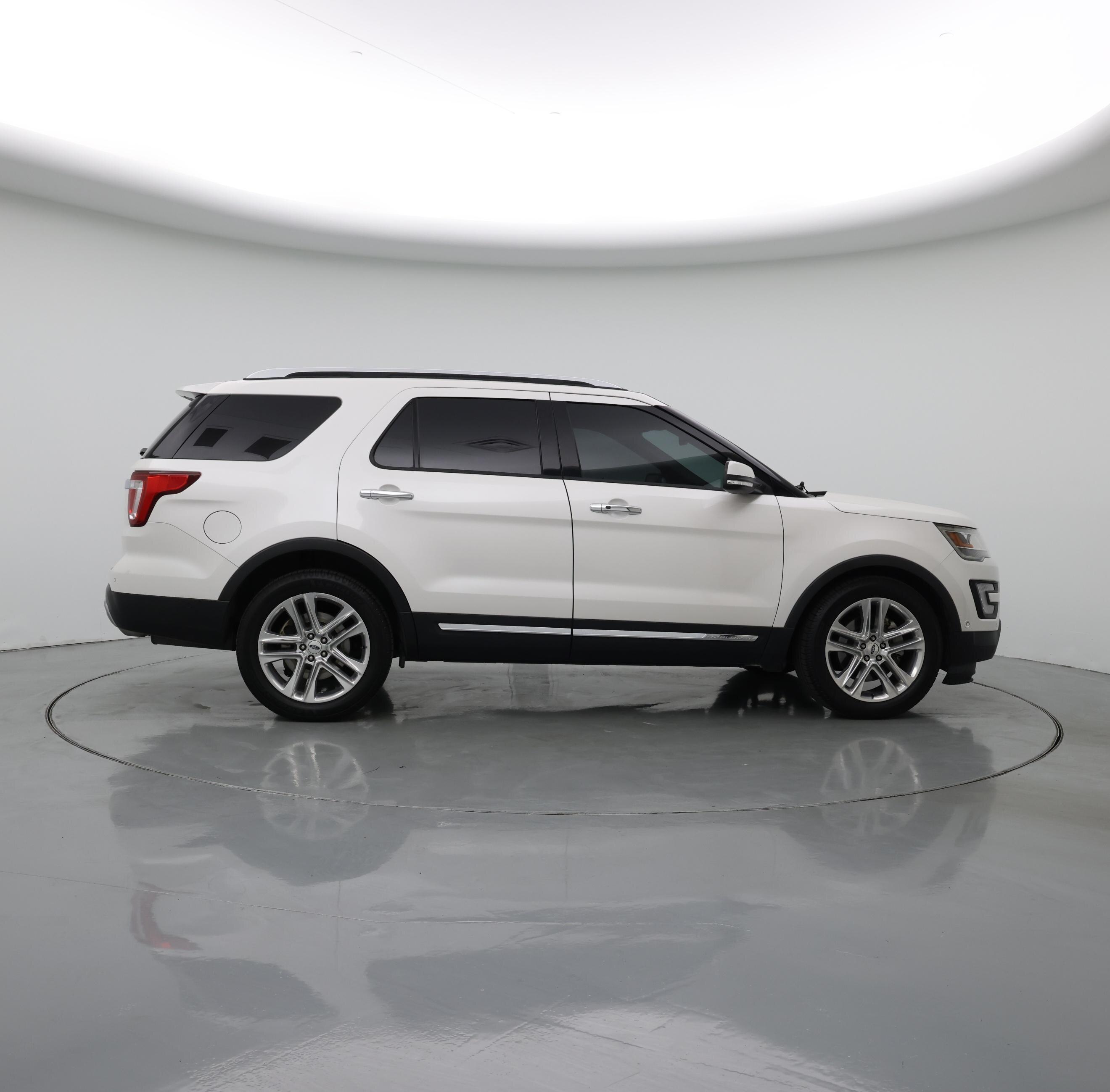 Thumbnail: 2017 Ford Explorer - 7