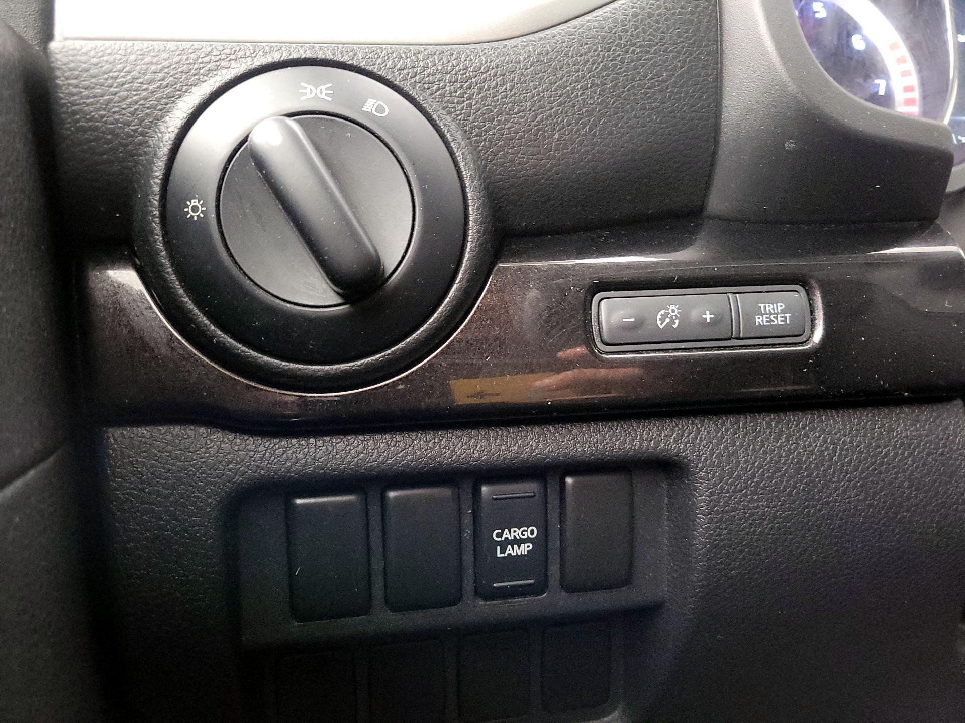 Thumbnail: 2017 Nissan Titan - 13