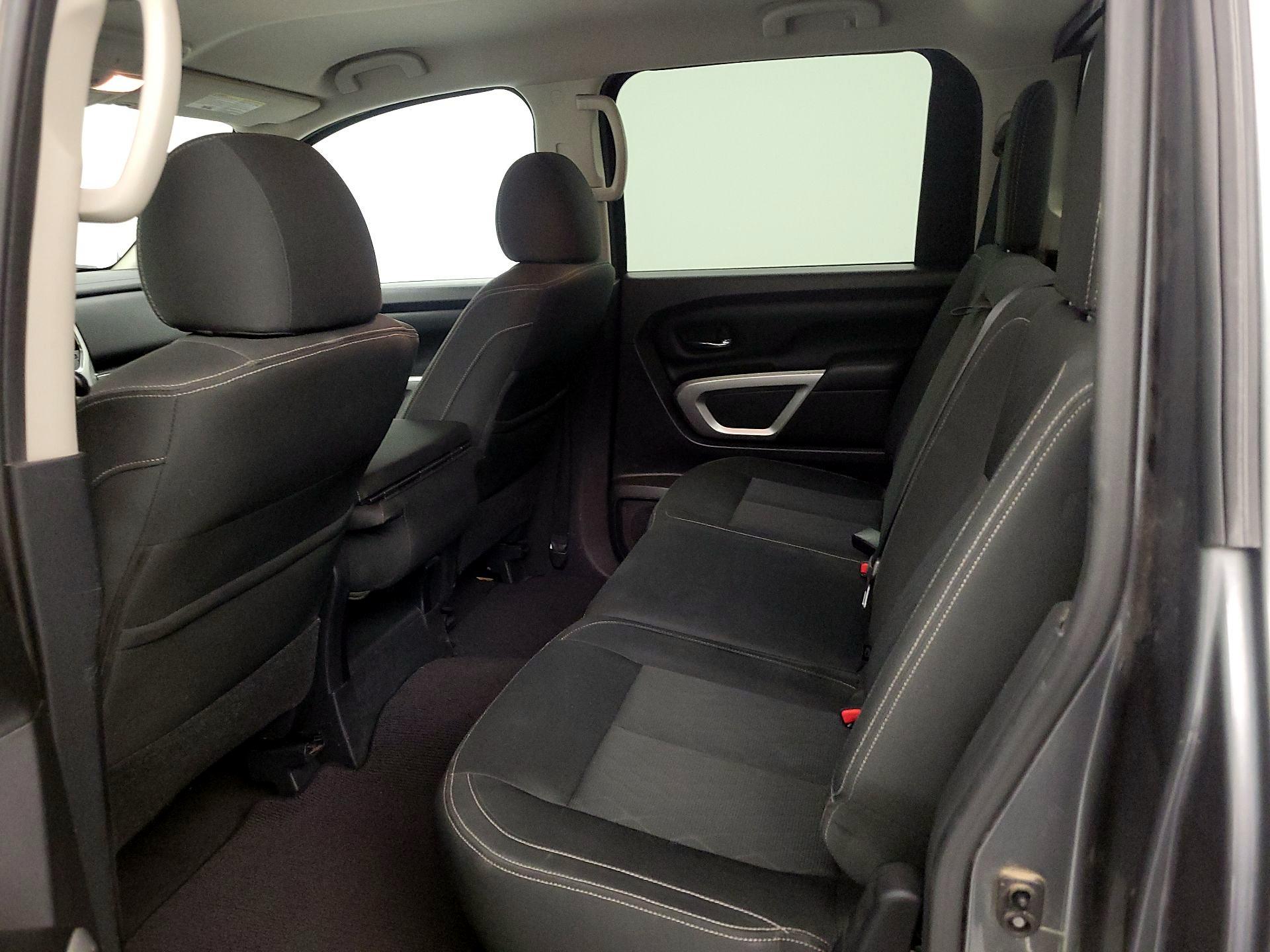 Thumbnail: 2017 Nissan Titan - 18