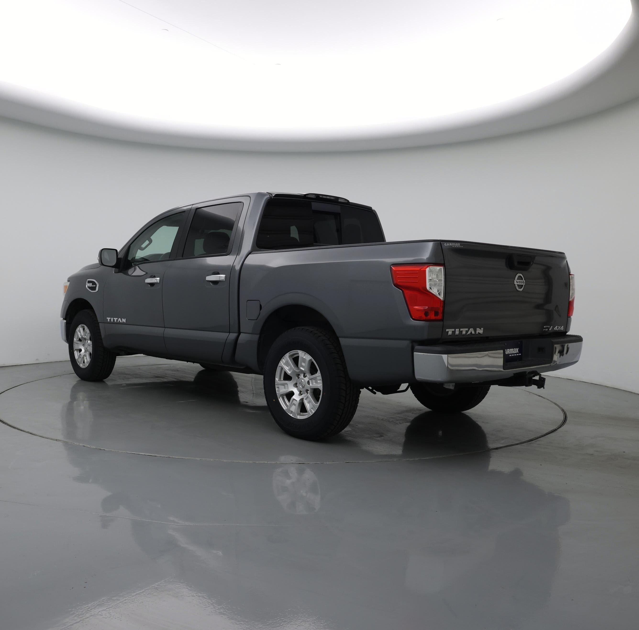 Thumbnail: 2017 Nissan Titan - 2