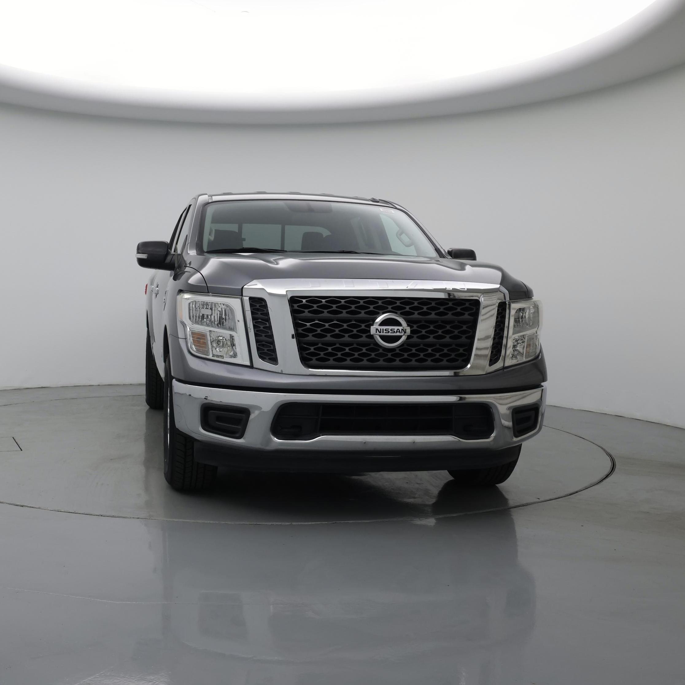 Thumbnail: 2017 Nissan Titan - 5