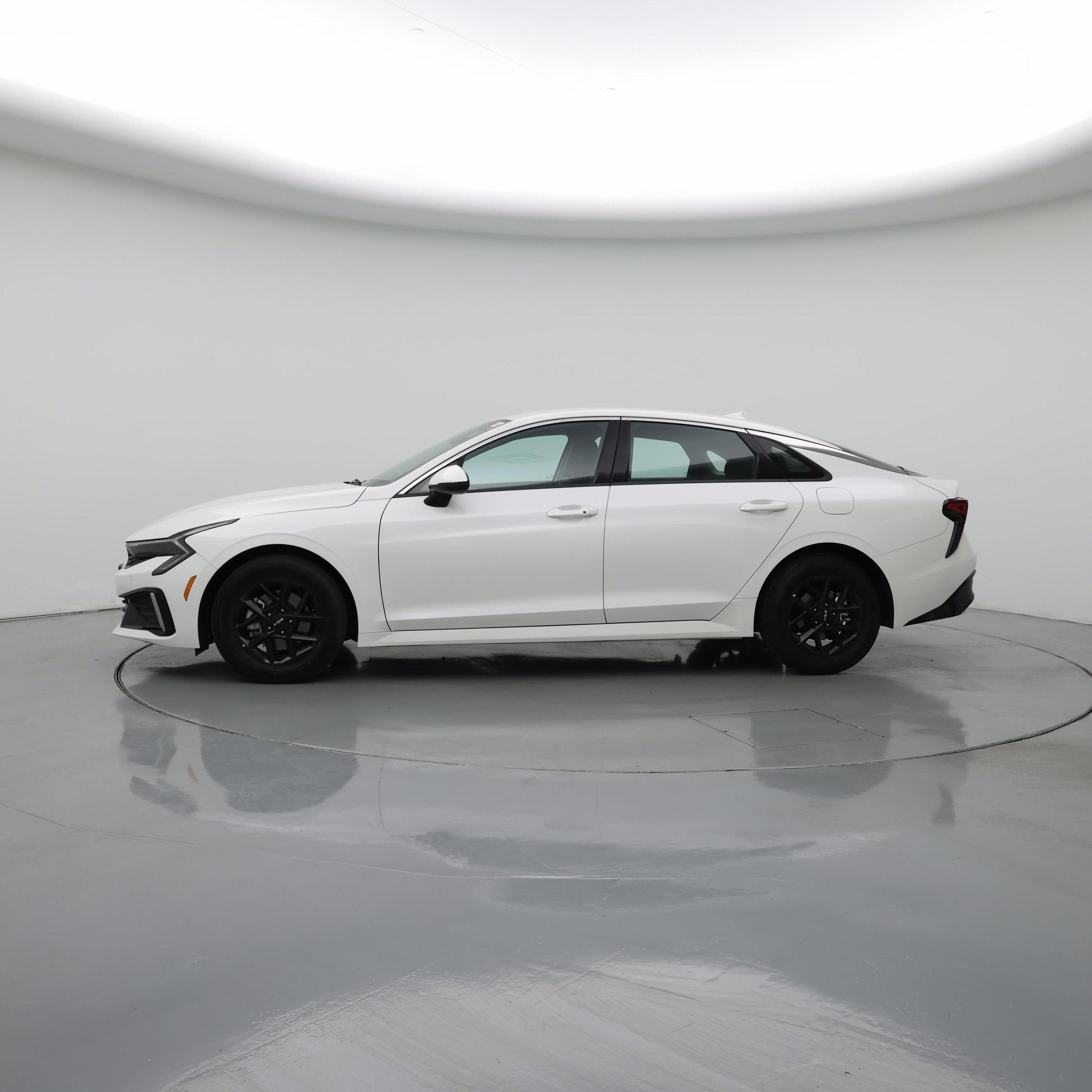 Thumbnail: 2025 Kia K5 - 3